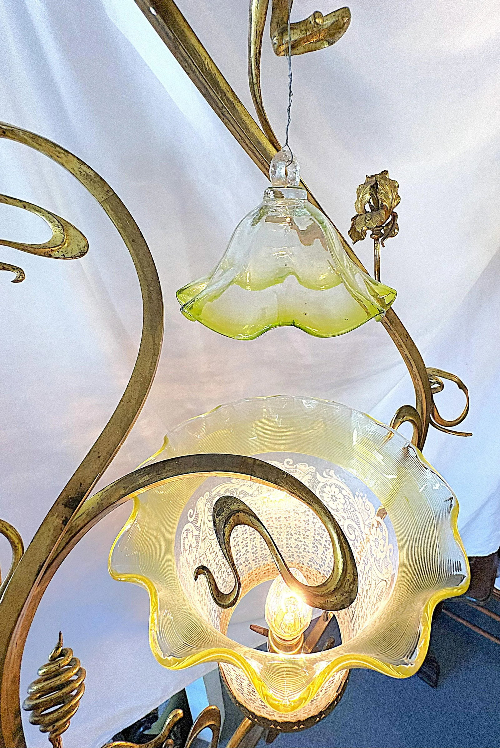 Early 1900's Art Nouveau English Stevens & Williams Gas Chandelier Converted to Electric - 7