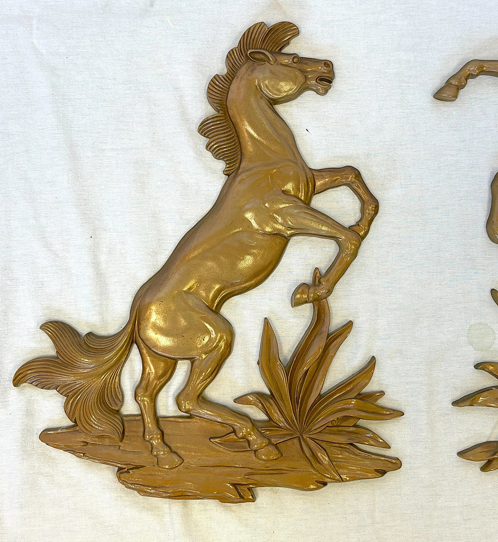 Vintage MCM Syroco Wood Rodeo Horses- A Pair - 4