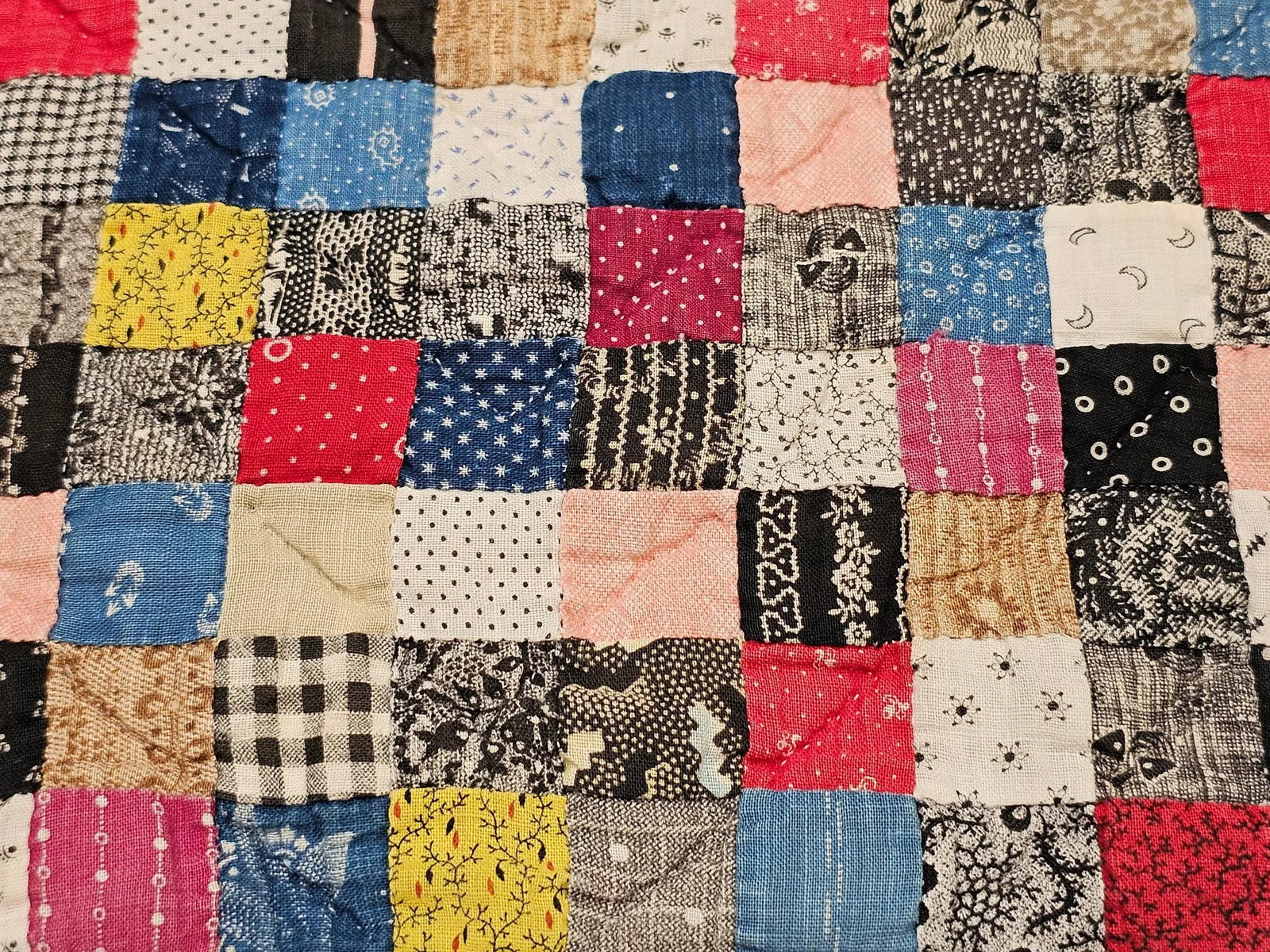 Vintage Hand Stitched and Hand Quilted Postage Stamp Quilt in Blue, Ivory, Red - 11