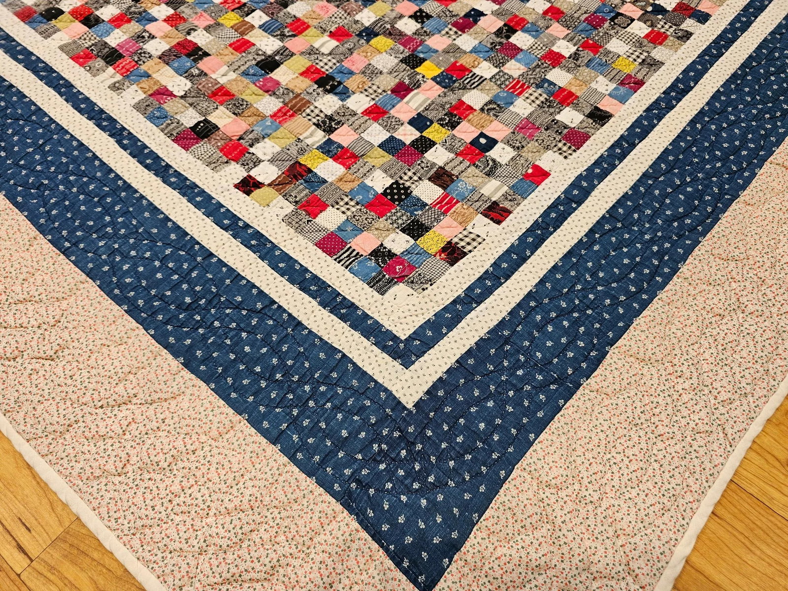 Vintage Hand Stitched and Hand Quilted Postage Stamp Quilt in Blue, Ivory, Red - 3