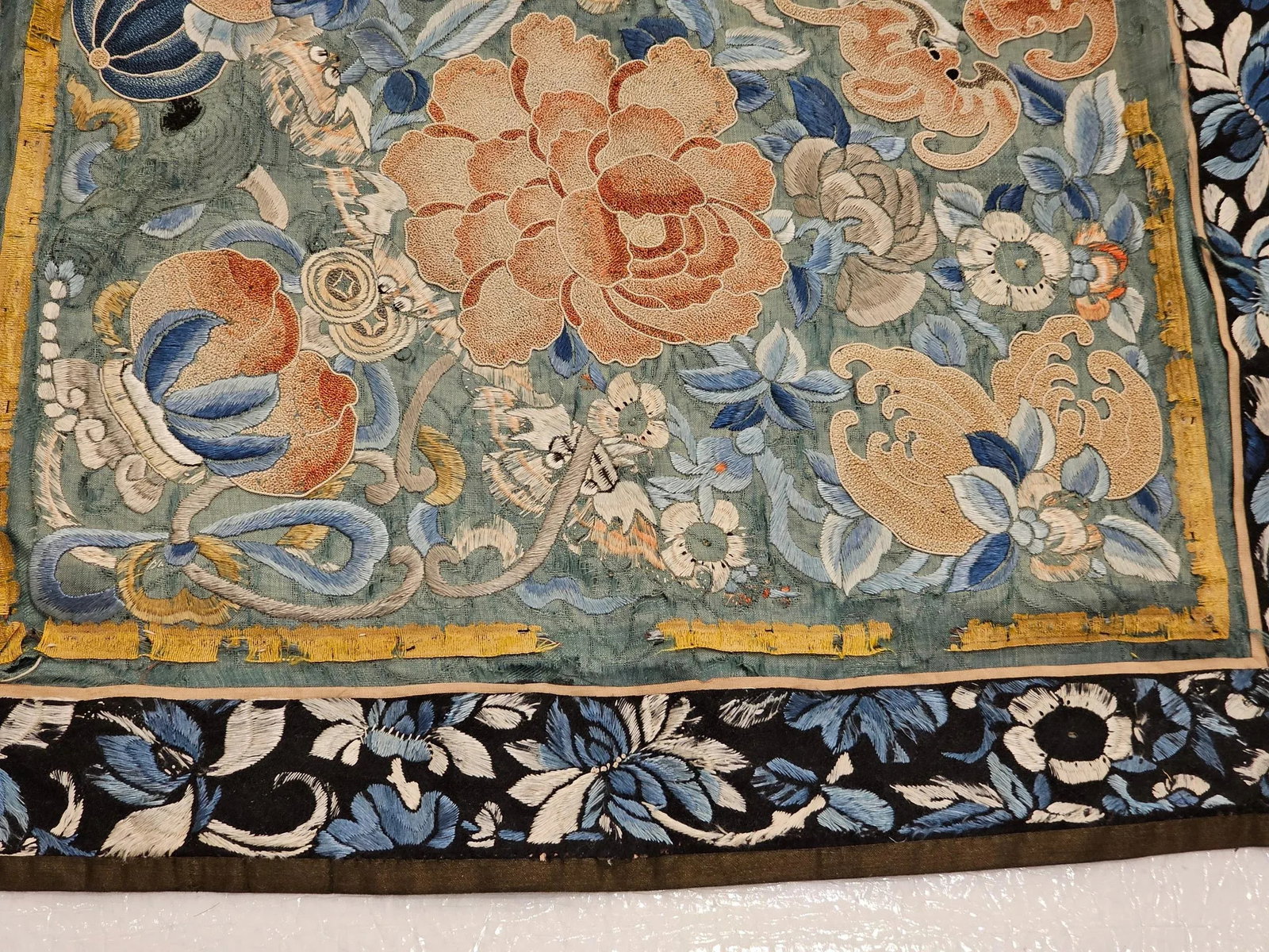 19th Century Chinese Silk Embroidery Panels- Set of 2 - 3
