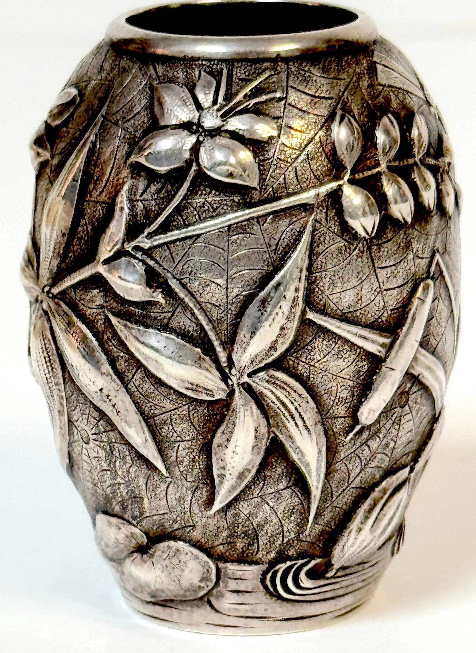 Exceptional Dominic & Haff Japonisme Sterling Cabinet Vase Dragonfly & Cobwebs - 9