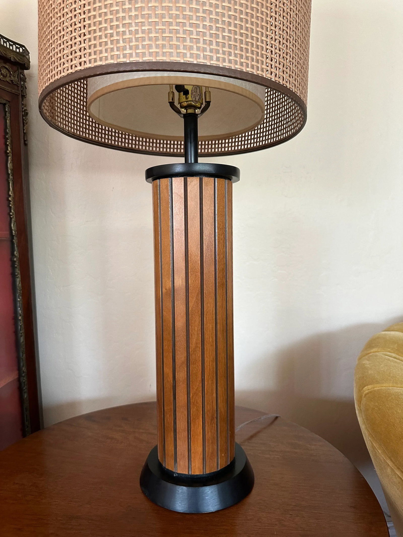 Vintage Gruvwood Table Lamp - 5