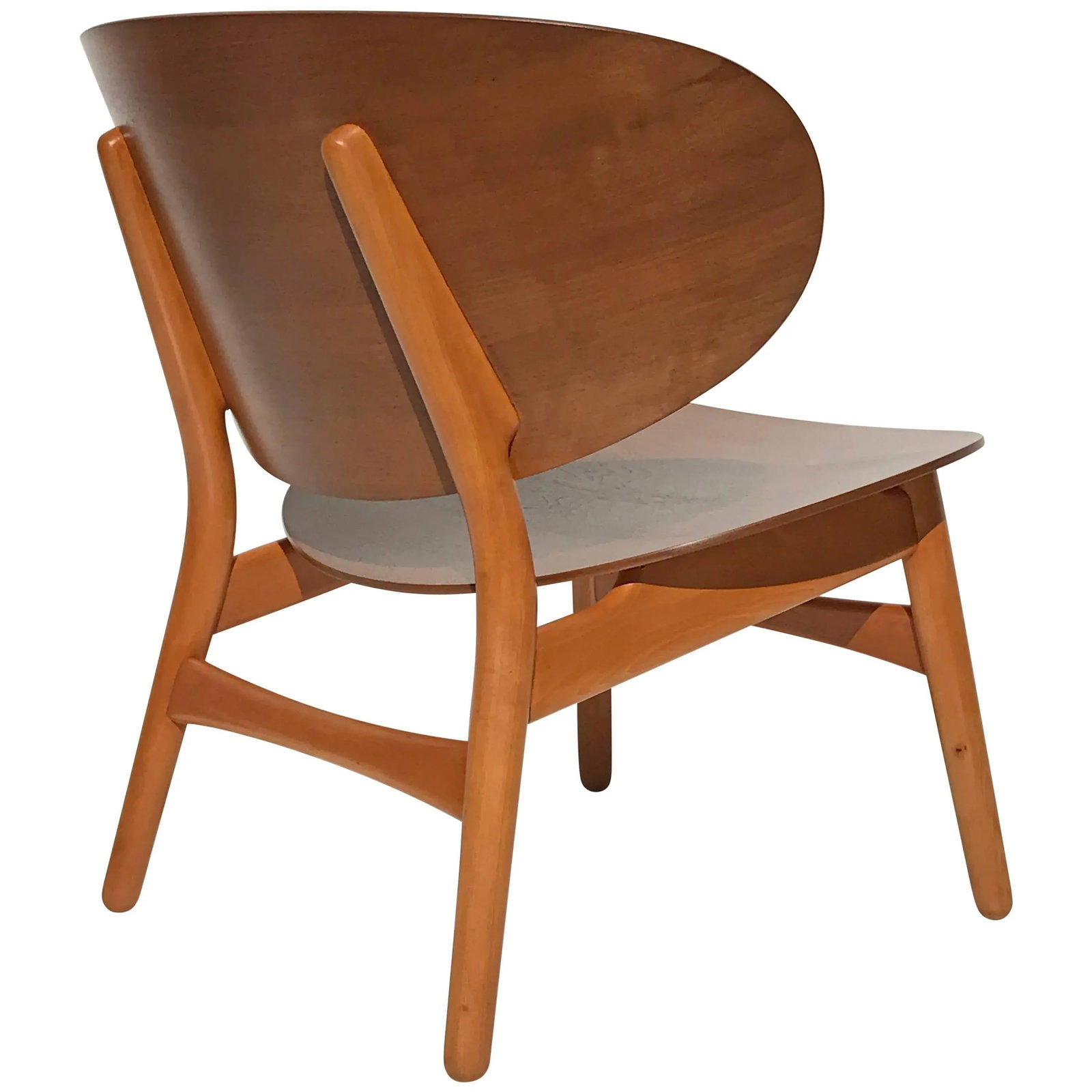 Shell Chair by Hans Wegner in Walnut and Beech - 11