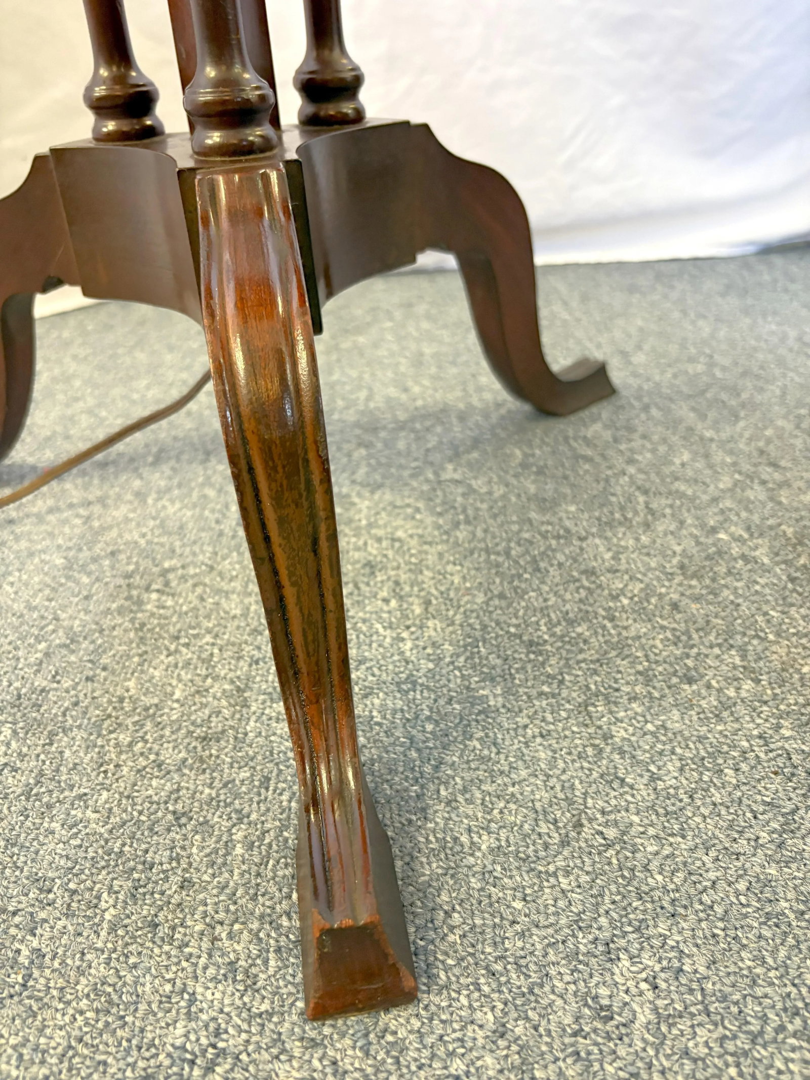 Vintage Wood Lamp Table With Matching Wood Finial - 11