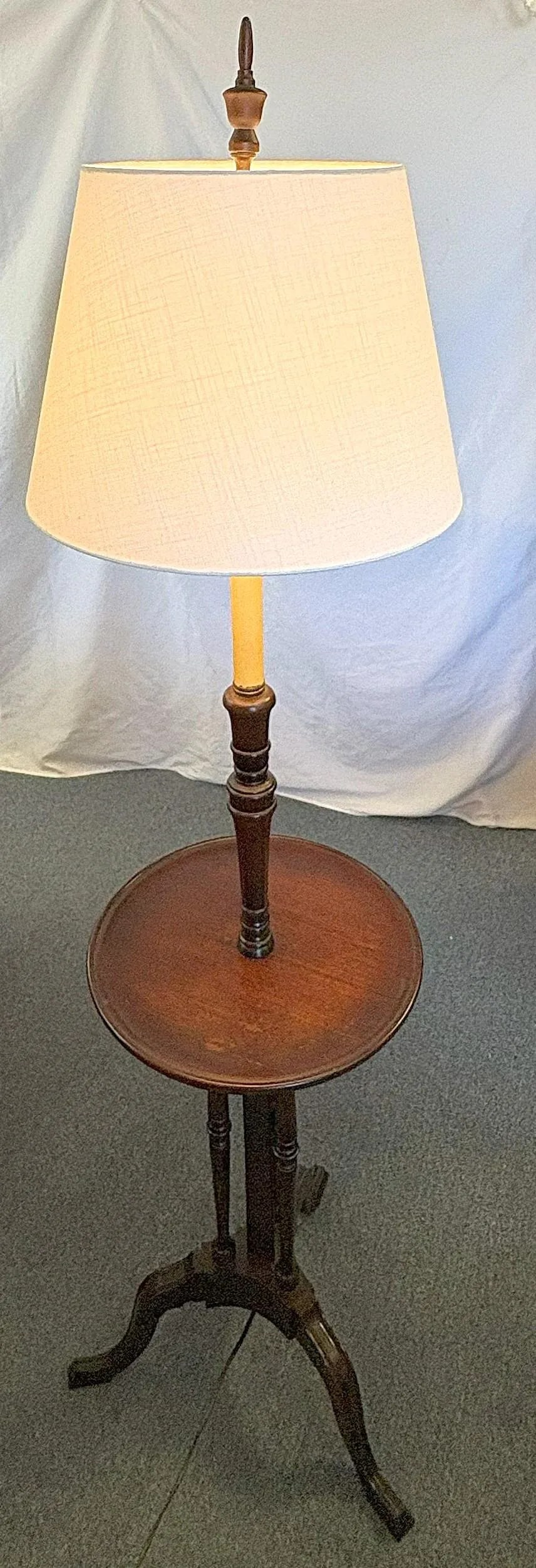 Vintage Wood Lamp Table With Matching Wood Finial - 2
