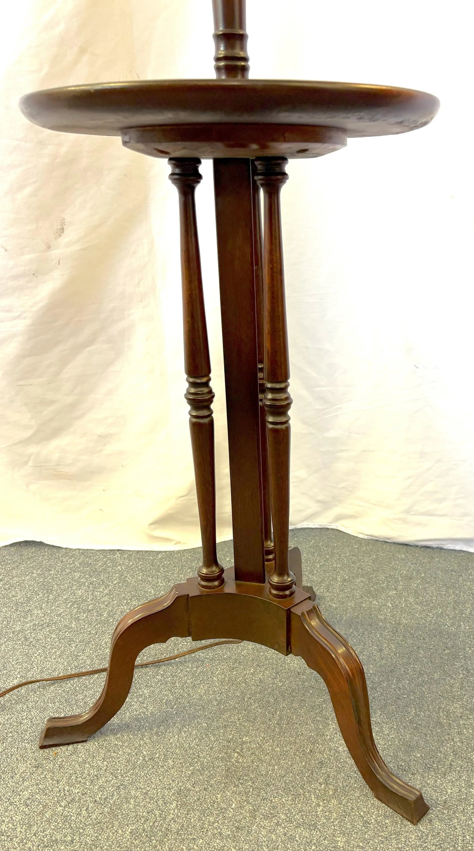 Vintage Wood Lamp Table With Matching Wood Finial - 7
