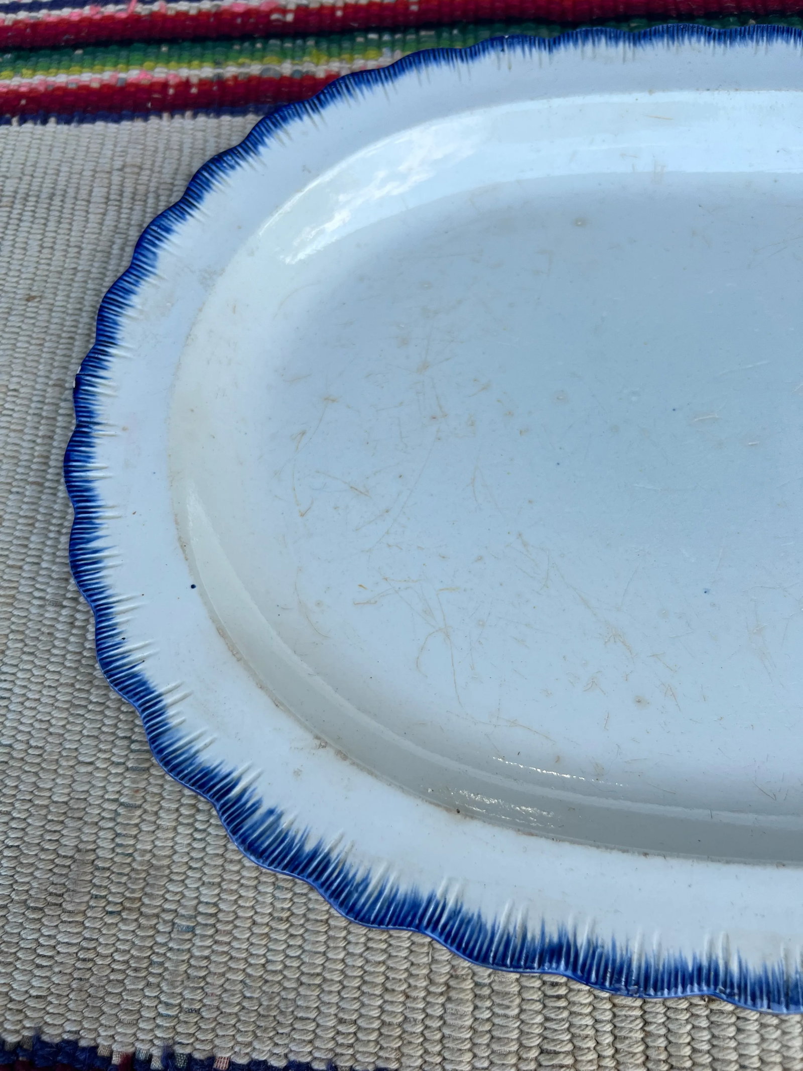 Antique Pearlware Blue Feather Edge Platter, Circa 1820's - 3