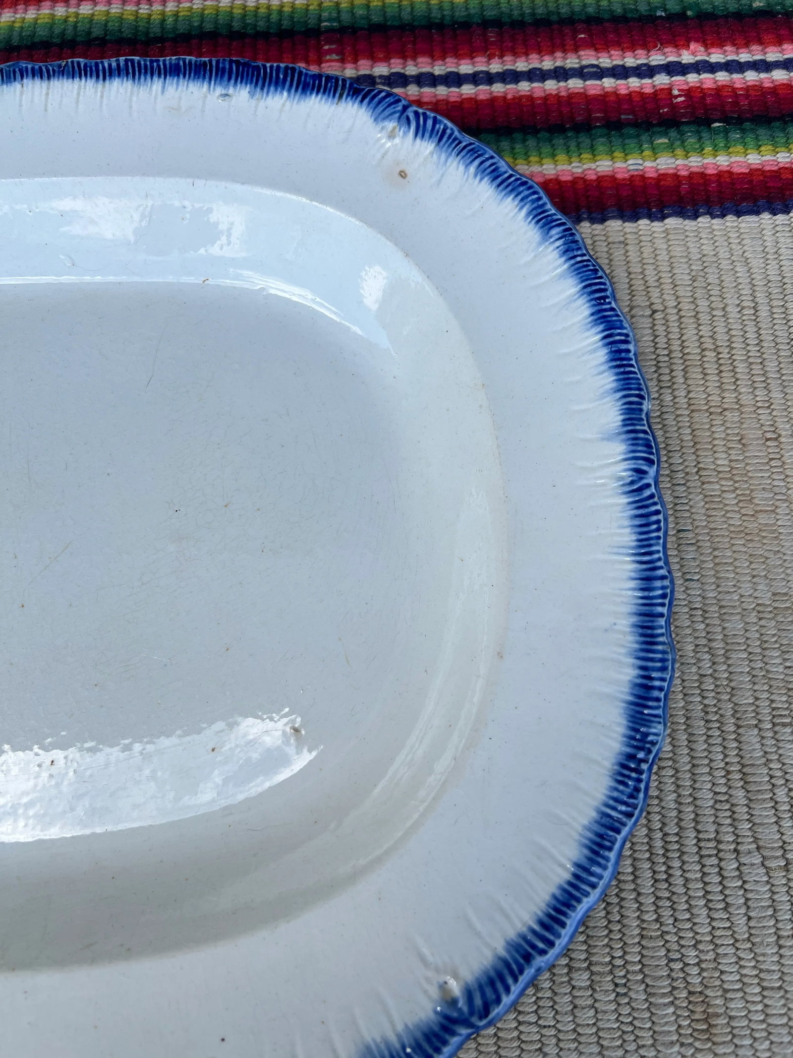 Antique Pearlware Blue Feather Edge Platter, Circa 1820's - 3