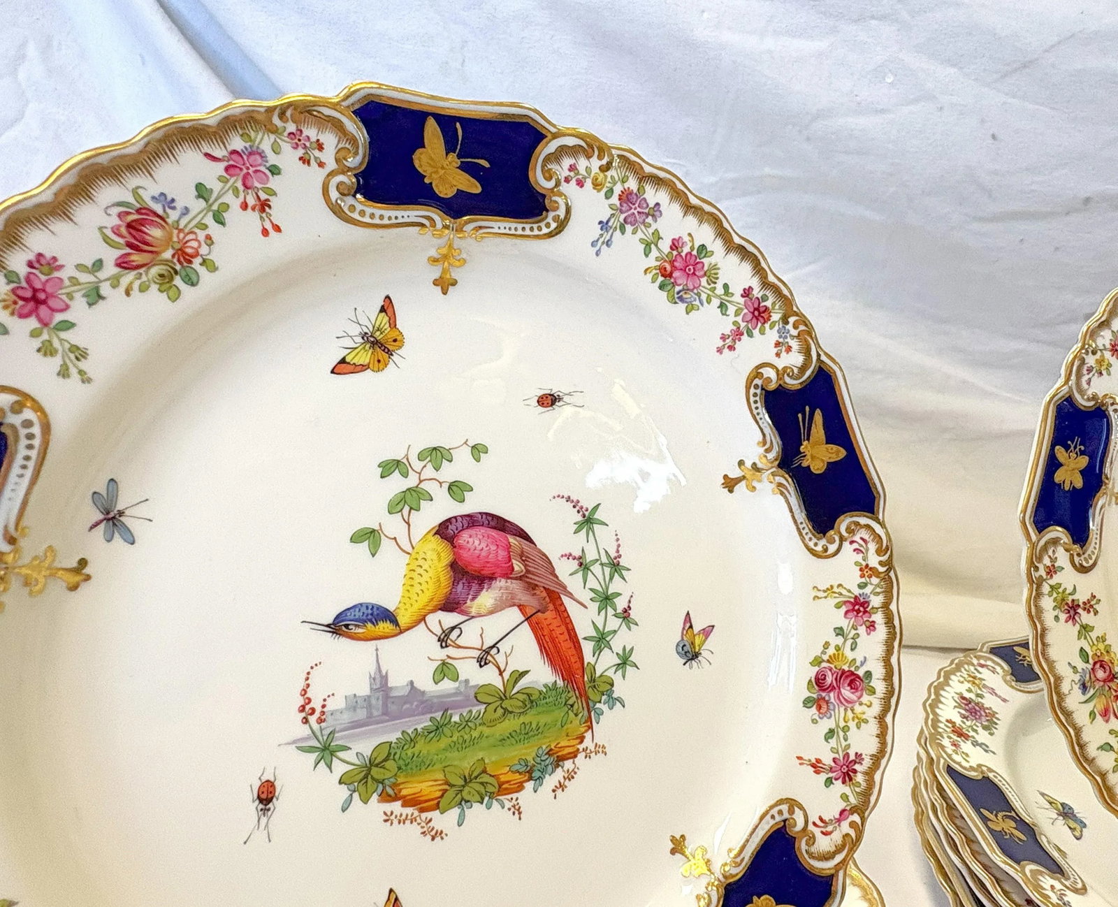 18th Century English Copeland Porcelain Dinner Plates With Hand Painted Exotic Birds & Gold Raised B - 13
