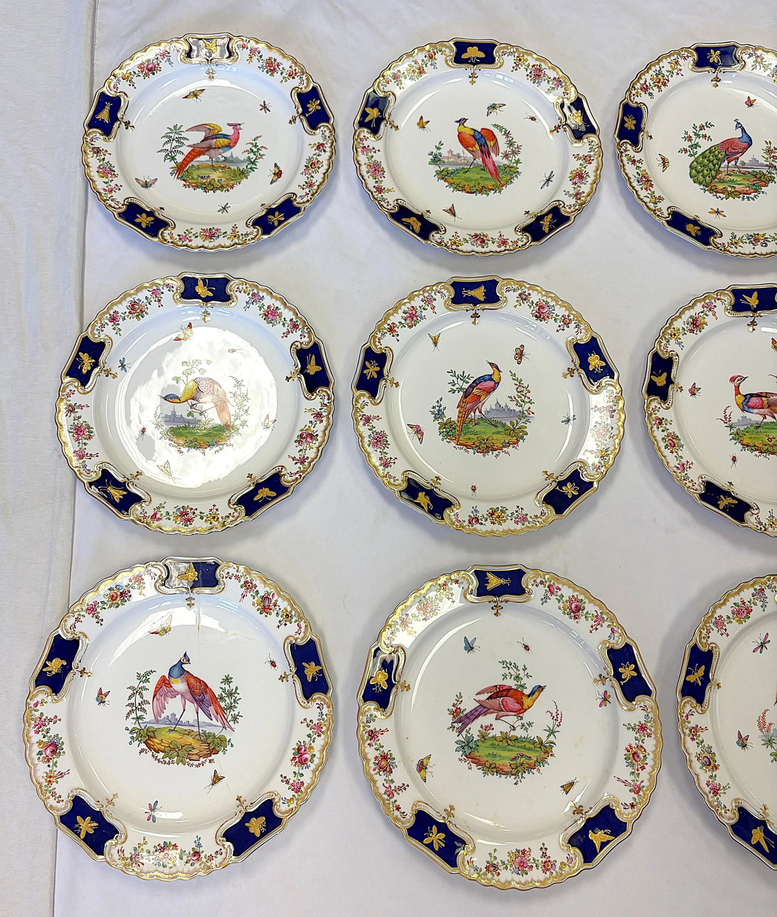 18th Century English Copeland Porcelain Dinner Plates With Hand Painted Exotic Birds & Gold Raised B - 6