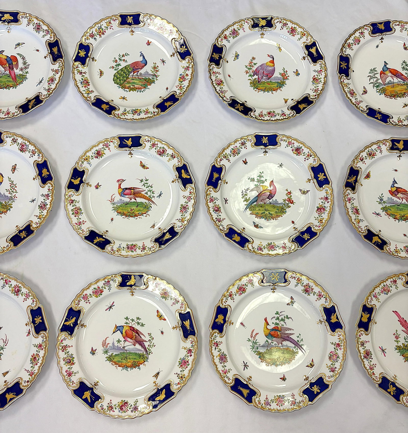 18th Century English Copeland Porcelain Dinner Plates With Hand Painted Exotic Birds & Gold Raised B - 7