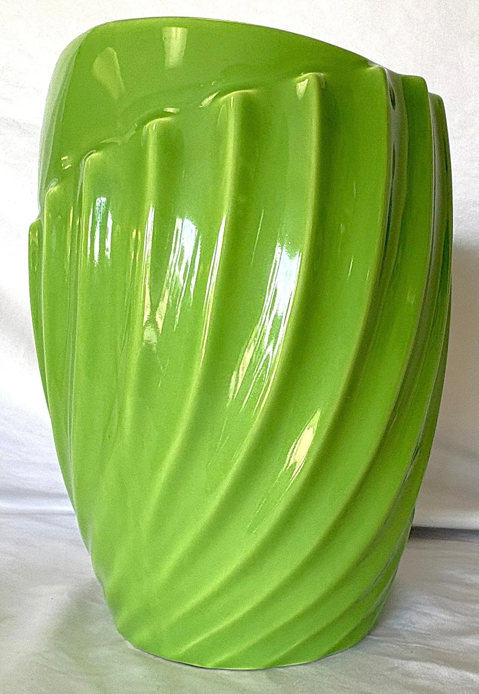 Royal Haeger Chartreuse Green Large Vase/ Ice Bucket C2004 - 3