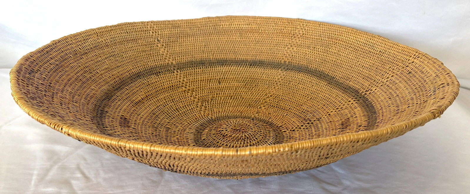 Vintage Native American Natural Fiber Woven Bowl/Basket From the Mid 20th Century - 5