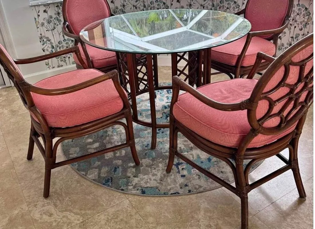 David Francis Attributed, Rattan Dining Set With Coveted "Spider Back" Coastal Design. Leather B - 5