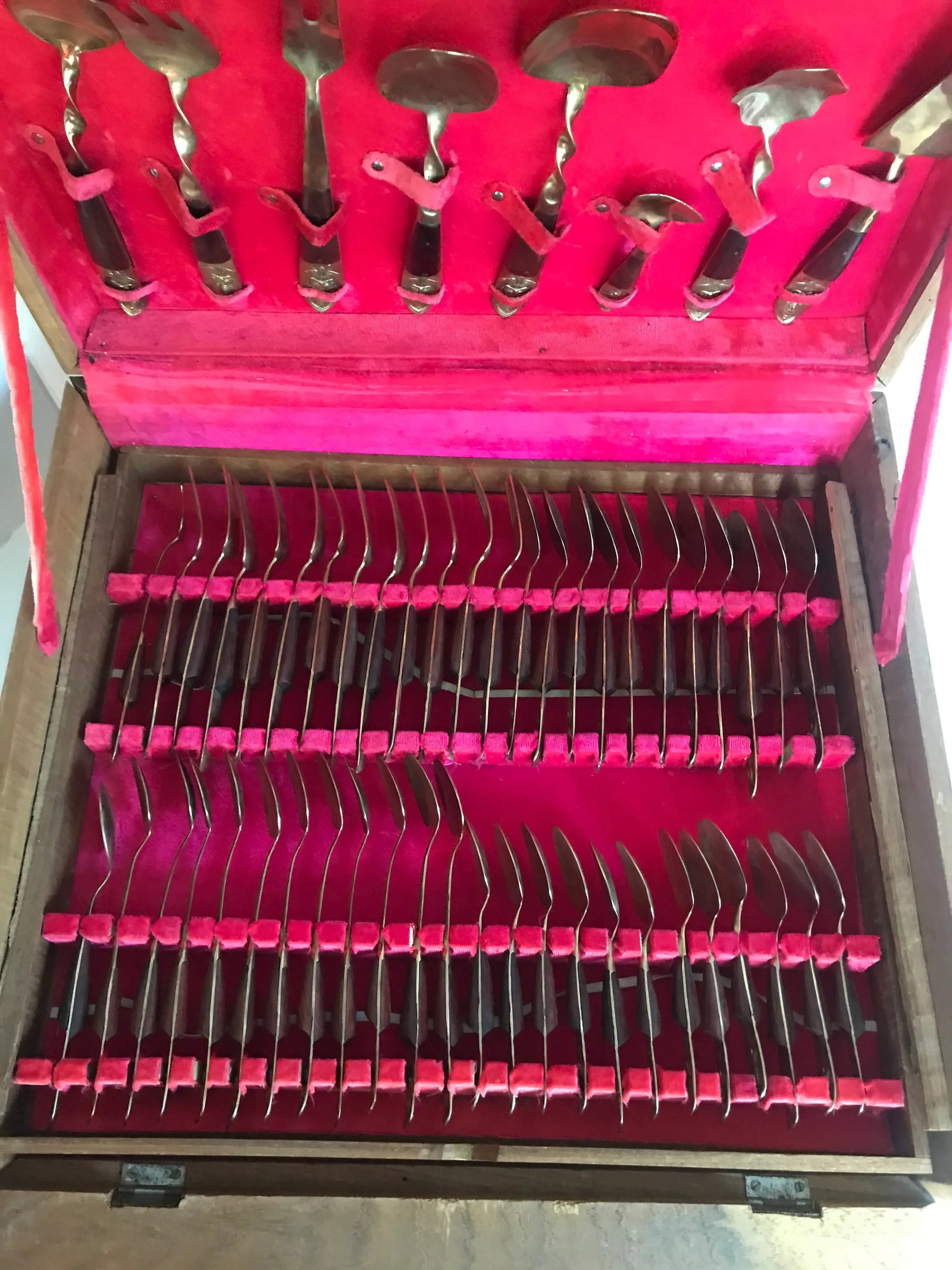 Mid-Century Modern Thai Siam Buddha Brass and Rosewood Flatware Set of 142 - 6
