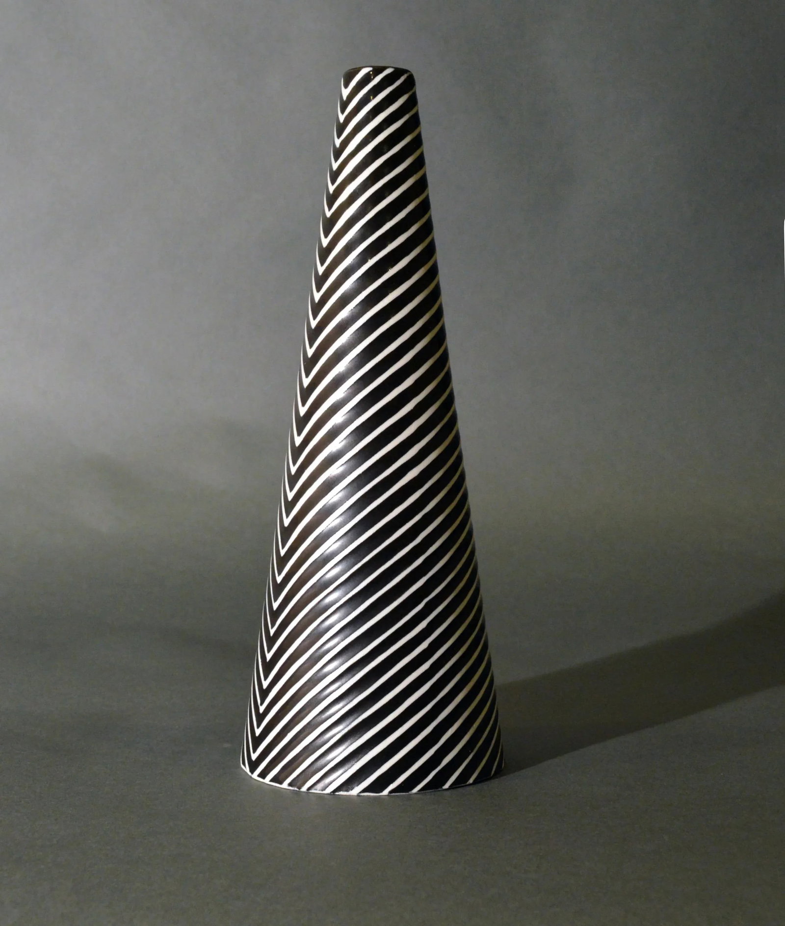 Stig Lindberg Stoneware Conical Vase- Domino Series, Black/White, Gustavsberg, 1954 - 10