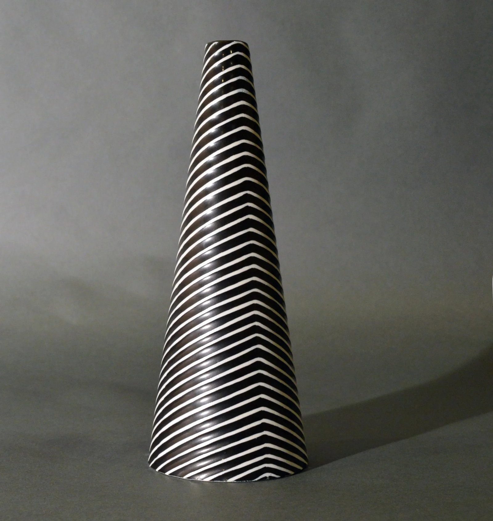 Stig Lindberg Stoneware Conical Vase- Domino Series, Black/White, Gustavsberg, 1954 - 11