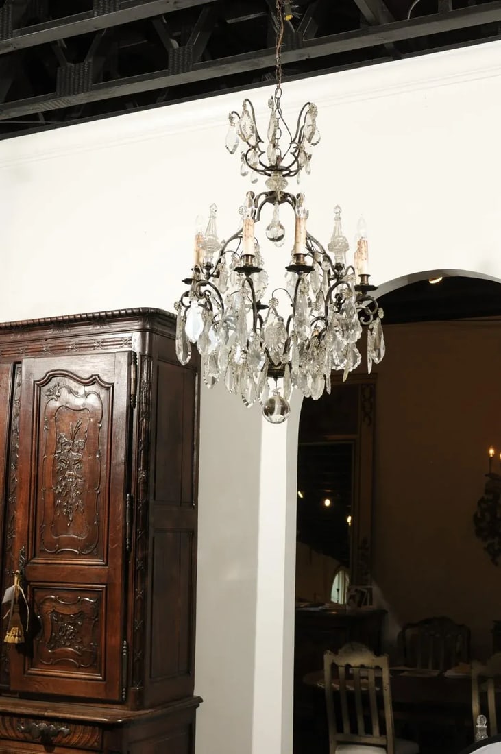 French 1890s Eight-Light Crystal Chandelier with Bronze Armature and Obelisks - 4