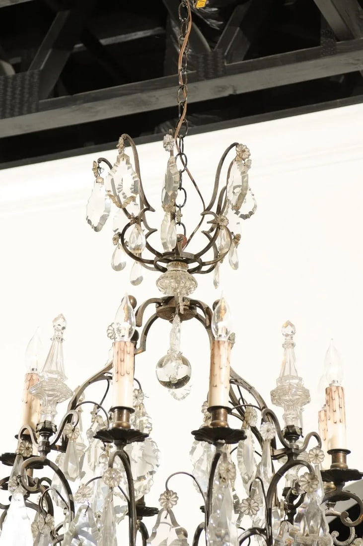 French 1890s Eight-Light Crystal Chandelier with Bronze Armature and Obelisks - 5