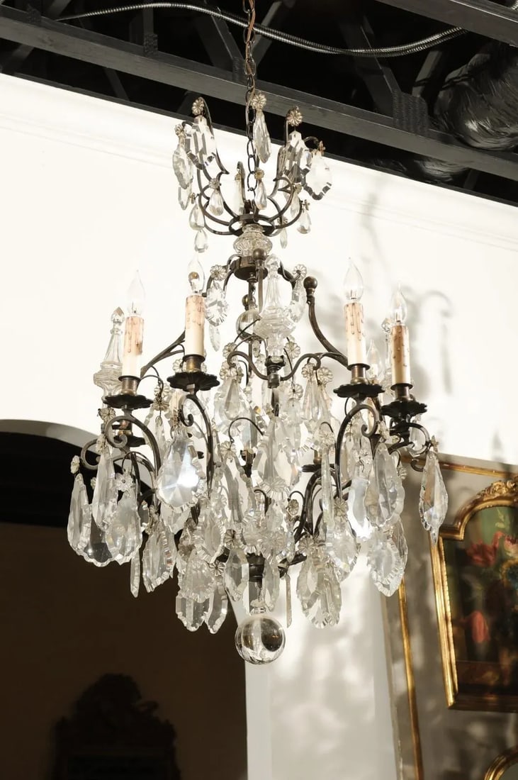 French 1890s Eight-Light Crystal Chandelier with Bronze Armature and Obelisks - 9