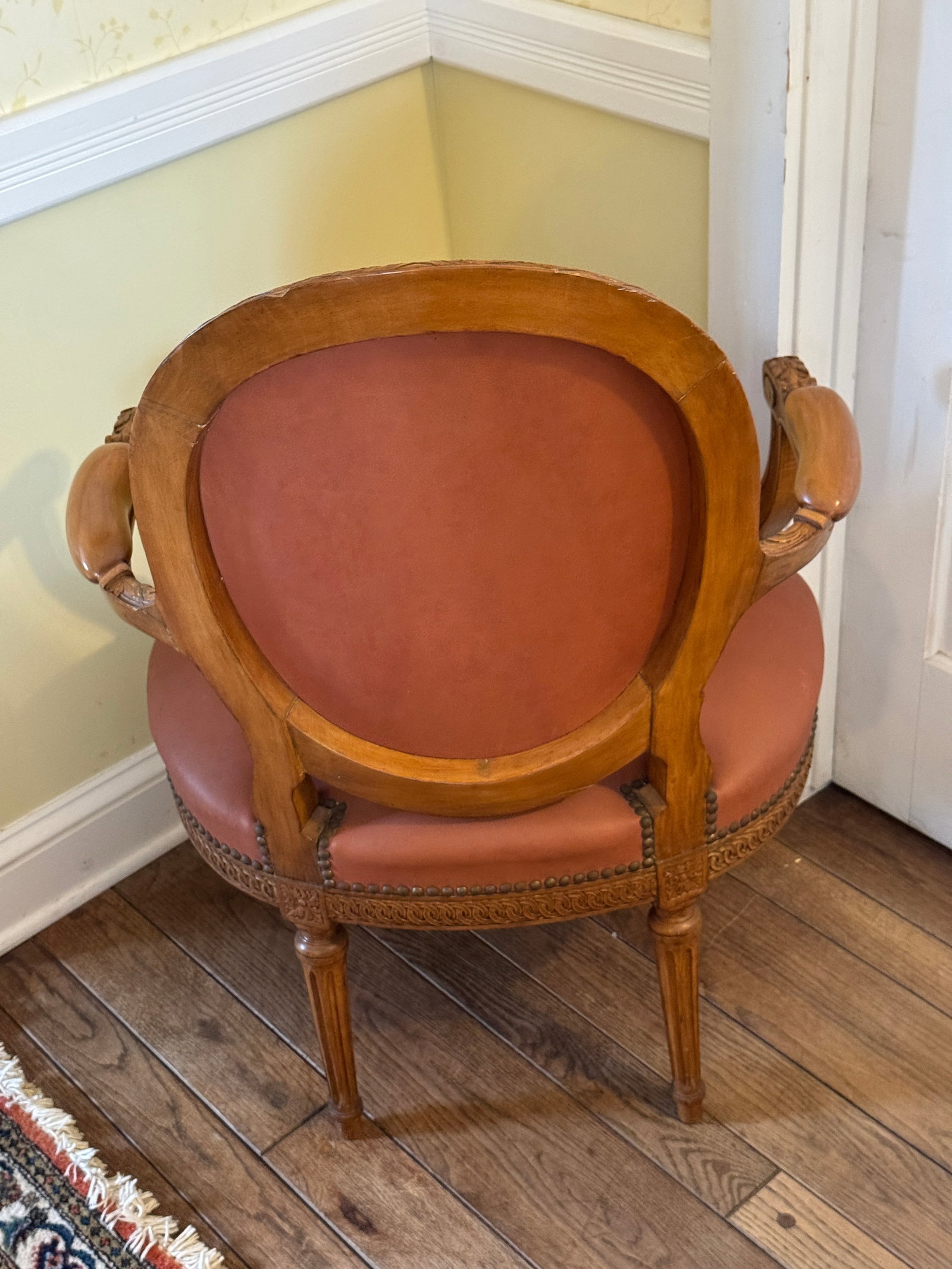 4-Piece French Louis XVI–Style Leather Seating Set "” Settee & 3 Armchairs - 17