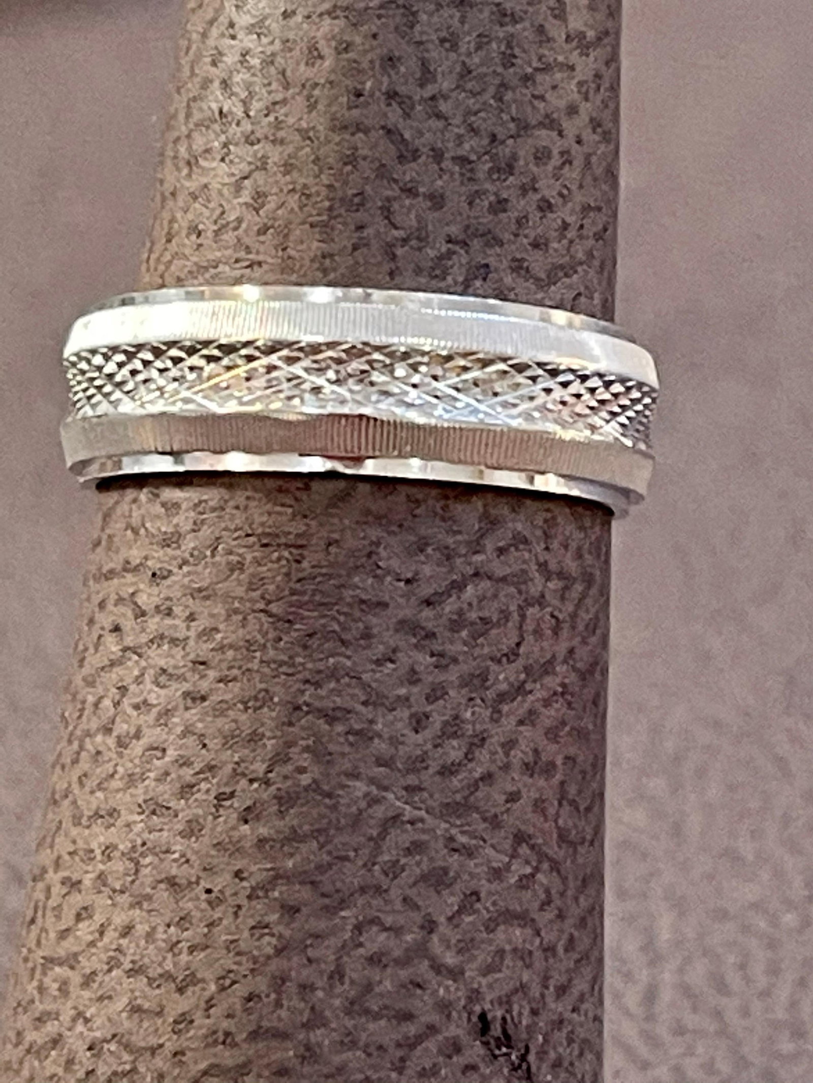 14 Karat White Gold Classic Wide Wedding Band With Design Ring, Unisex - 12