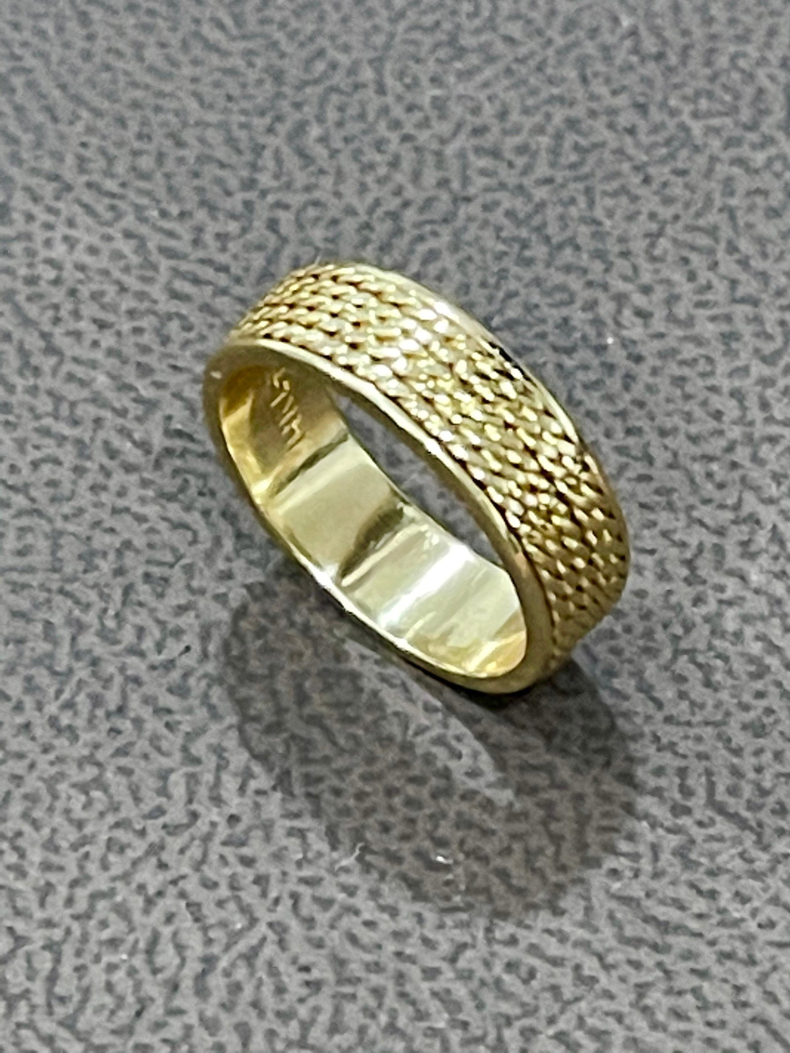 14 Karat Yellow Gold Classic Wide Wedding Band Ring, Unisex - 16