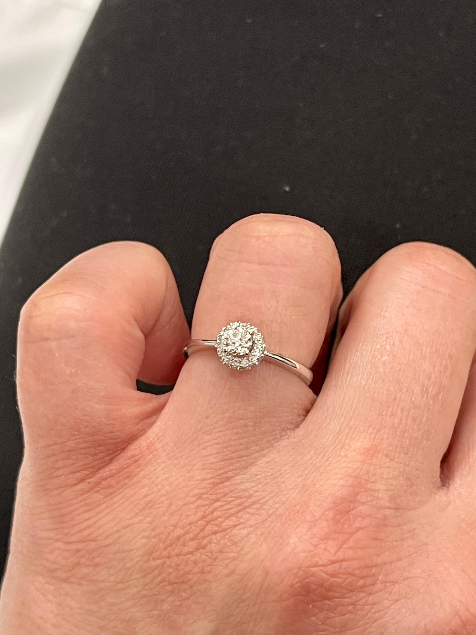 Diamond 0.6 Carat Traditional Ring/Band 14 Karat White Gold, Halo Ring - 18