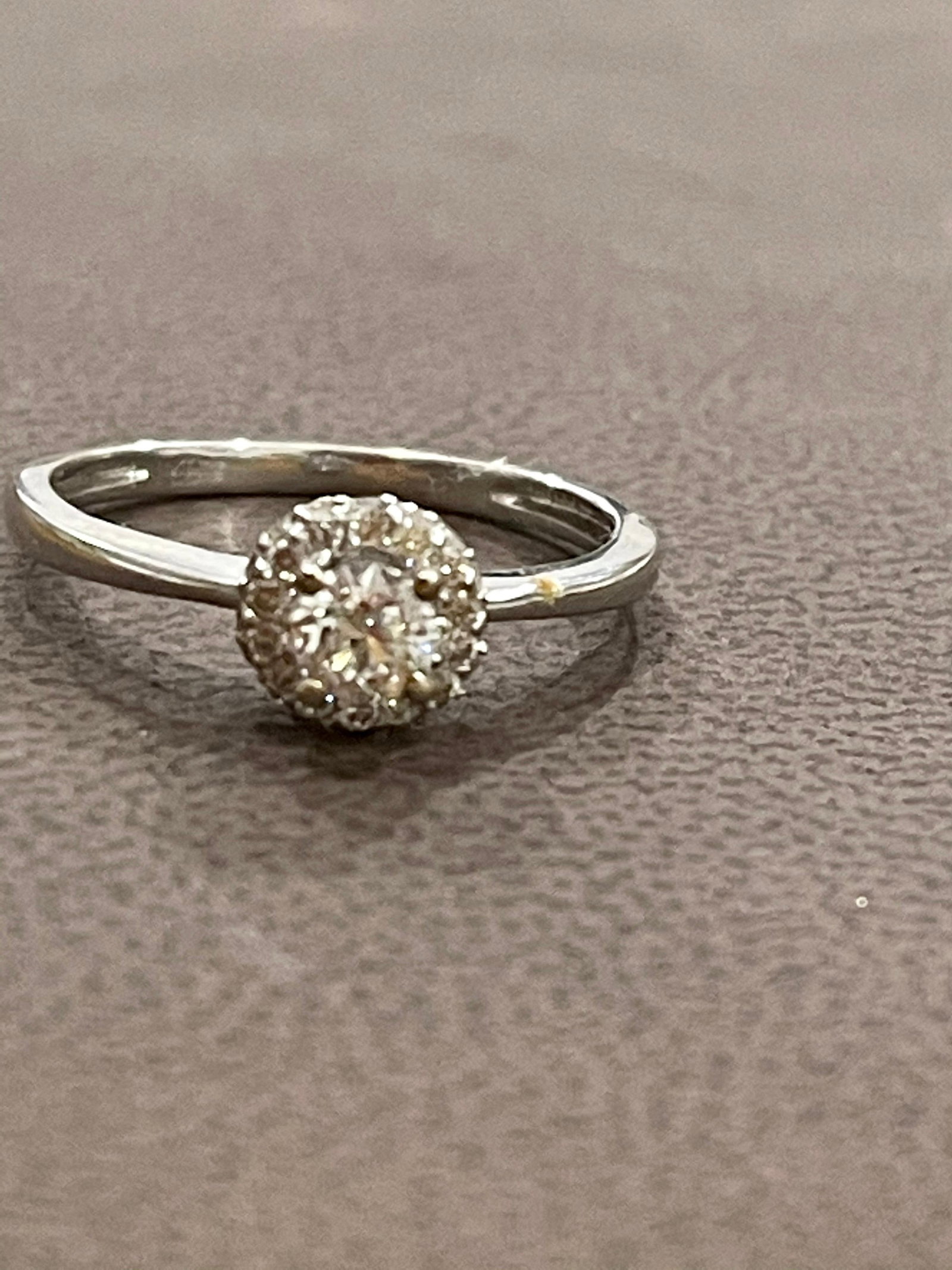 Diamond 0.6 Carat Traditional Ring/Band 14 Karat White Gold, Halo Ring - 5