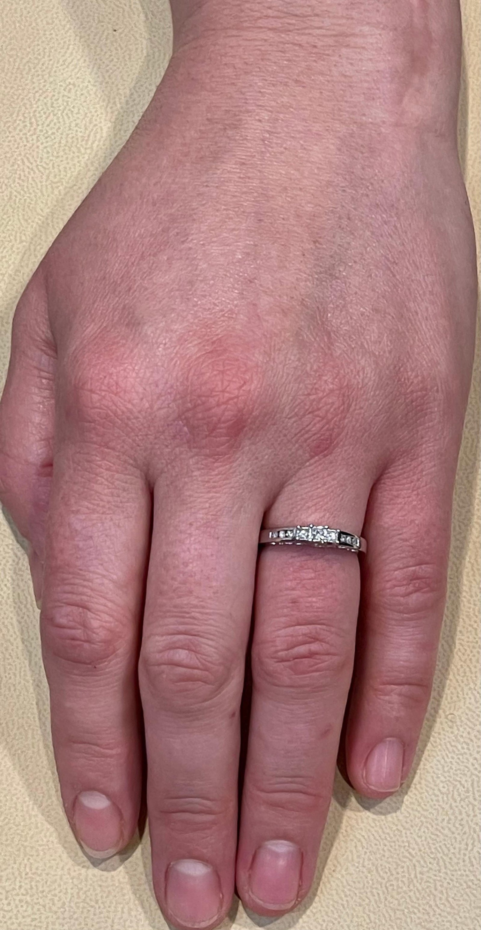Three-Stone Diamond 0.30 Carat Traditional Ring/Band 14 Karat White Gold - 10