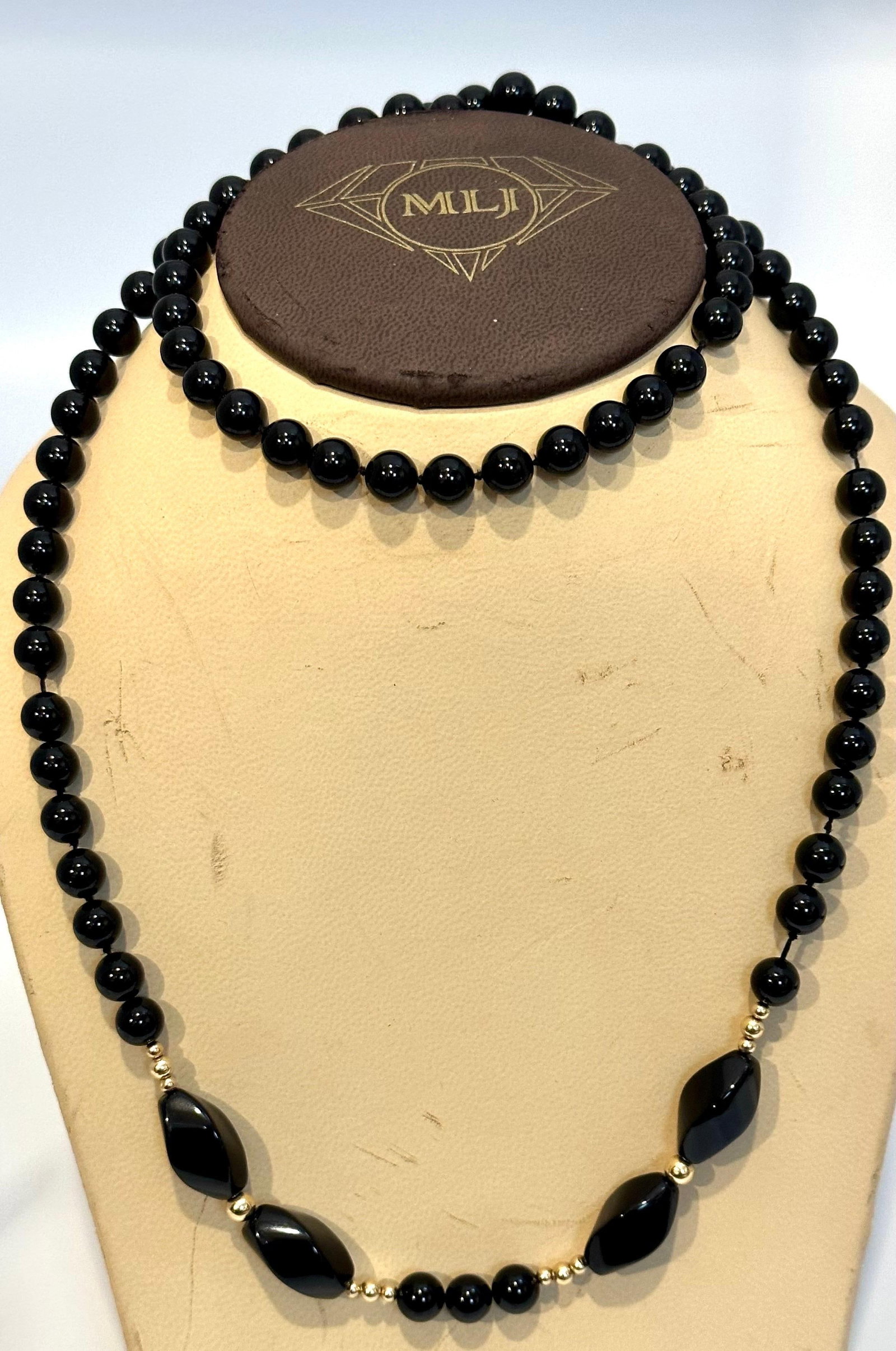 Round 8 MM Bead Black Onyx & 14 Karat Gold Bead Necklace 32 Inch Long - 7