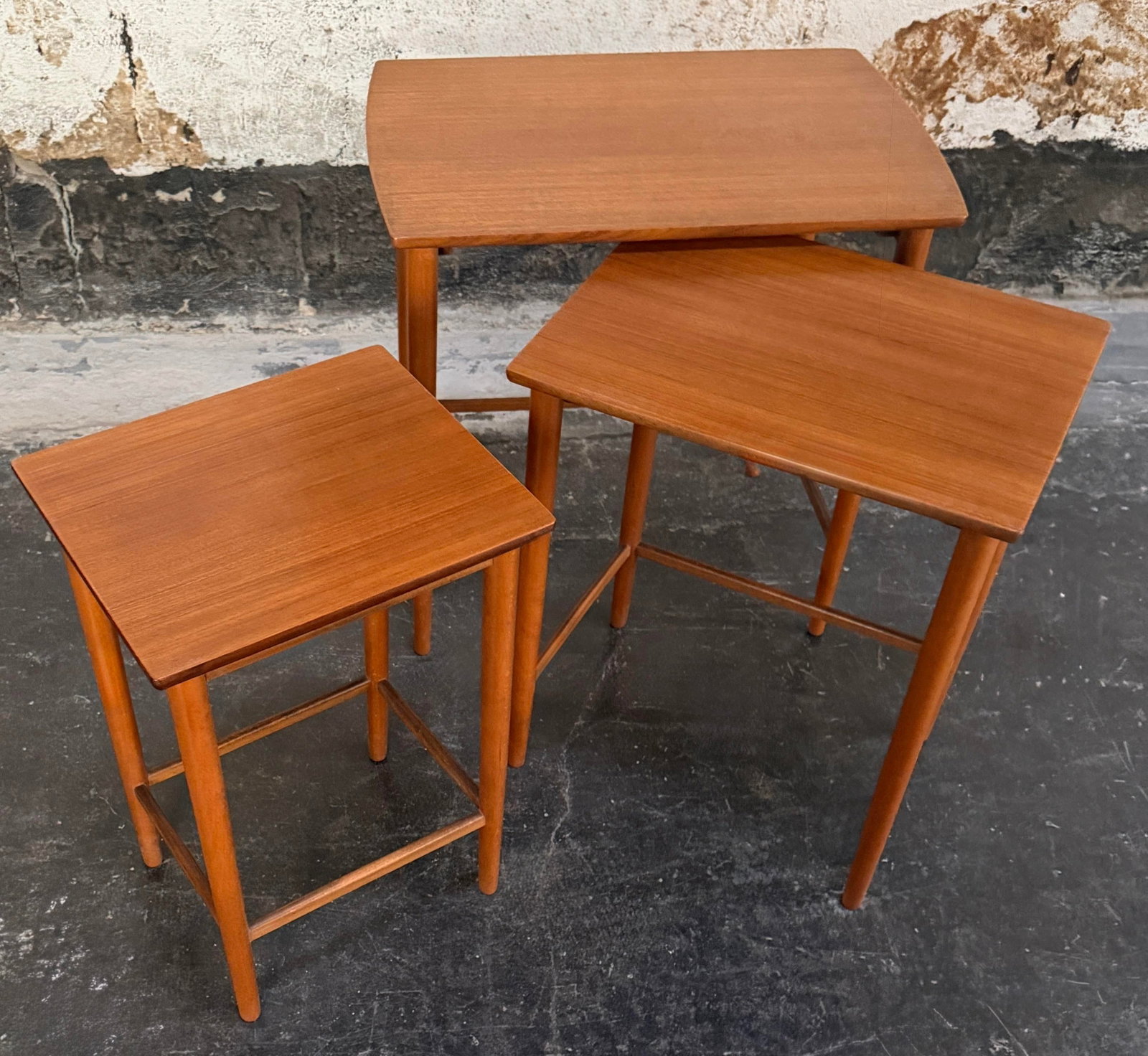 Set of 3 Mid-Century Modern Teak Nesting End Tables by Seffle Möbelfabrik C. 1950s - 7