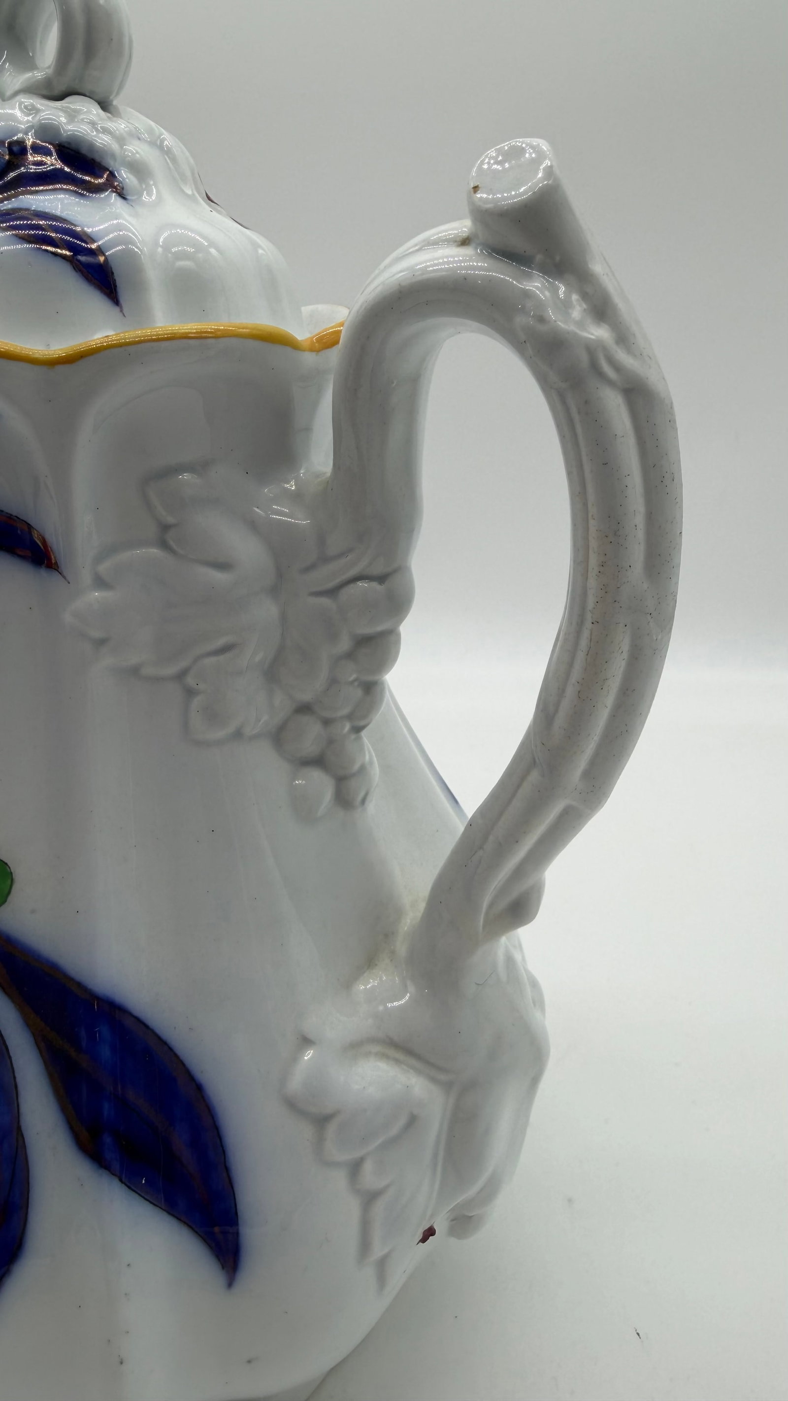 A Fine Antique Staffordshire Gaudy Decorated Ironstone Coffee Pot, Circa 1840's - 4