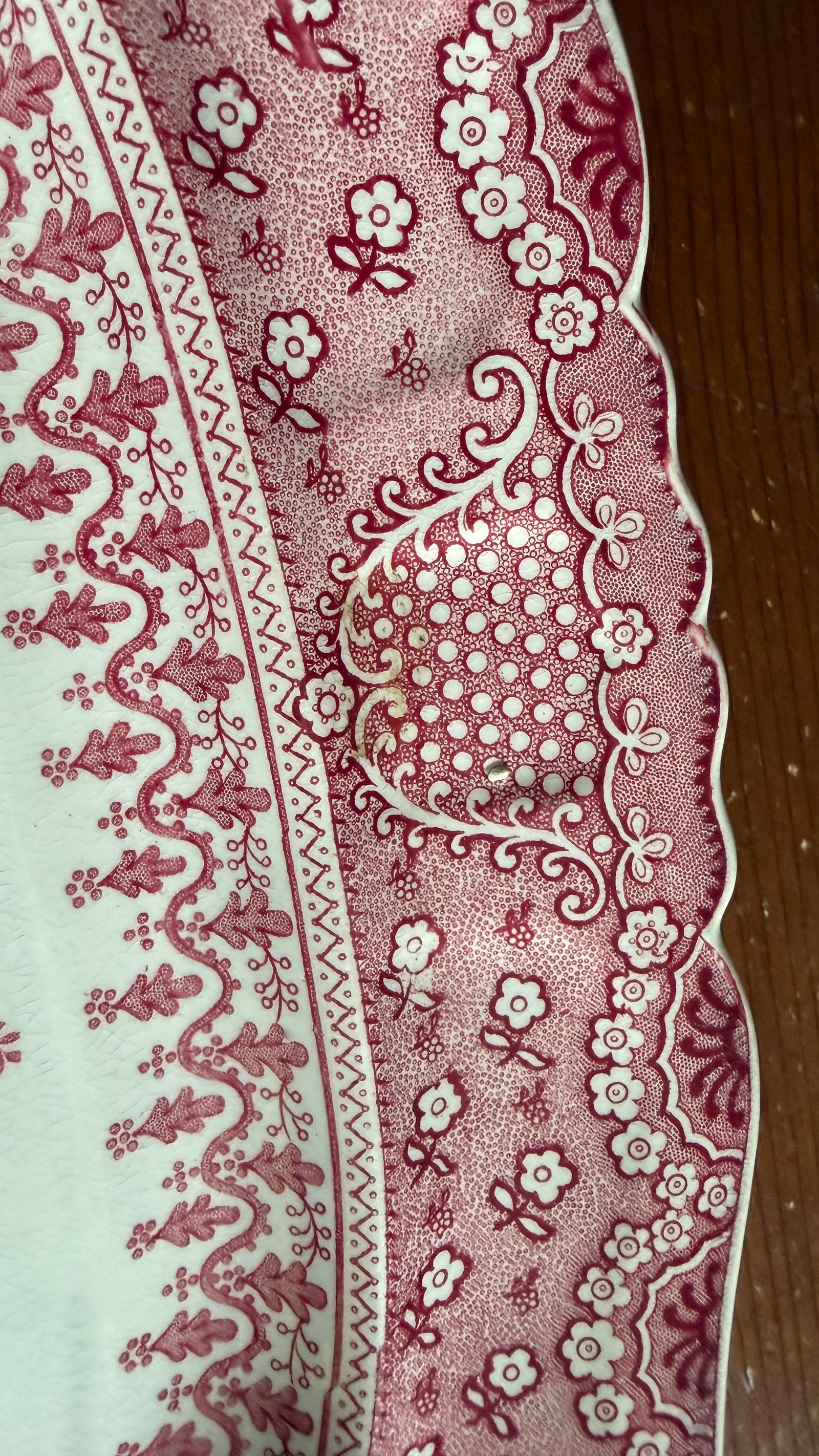 A Very Fine Antique Pink Transferware Decorated Staffordshire Pattern Platter "Asiatic Plants" Patte - 3