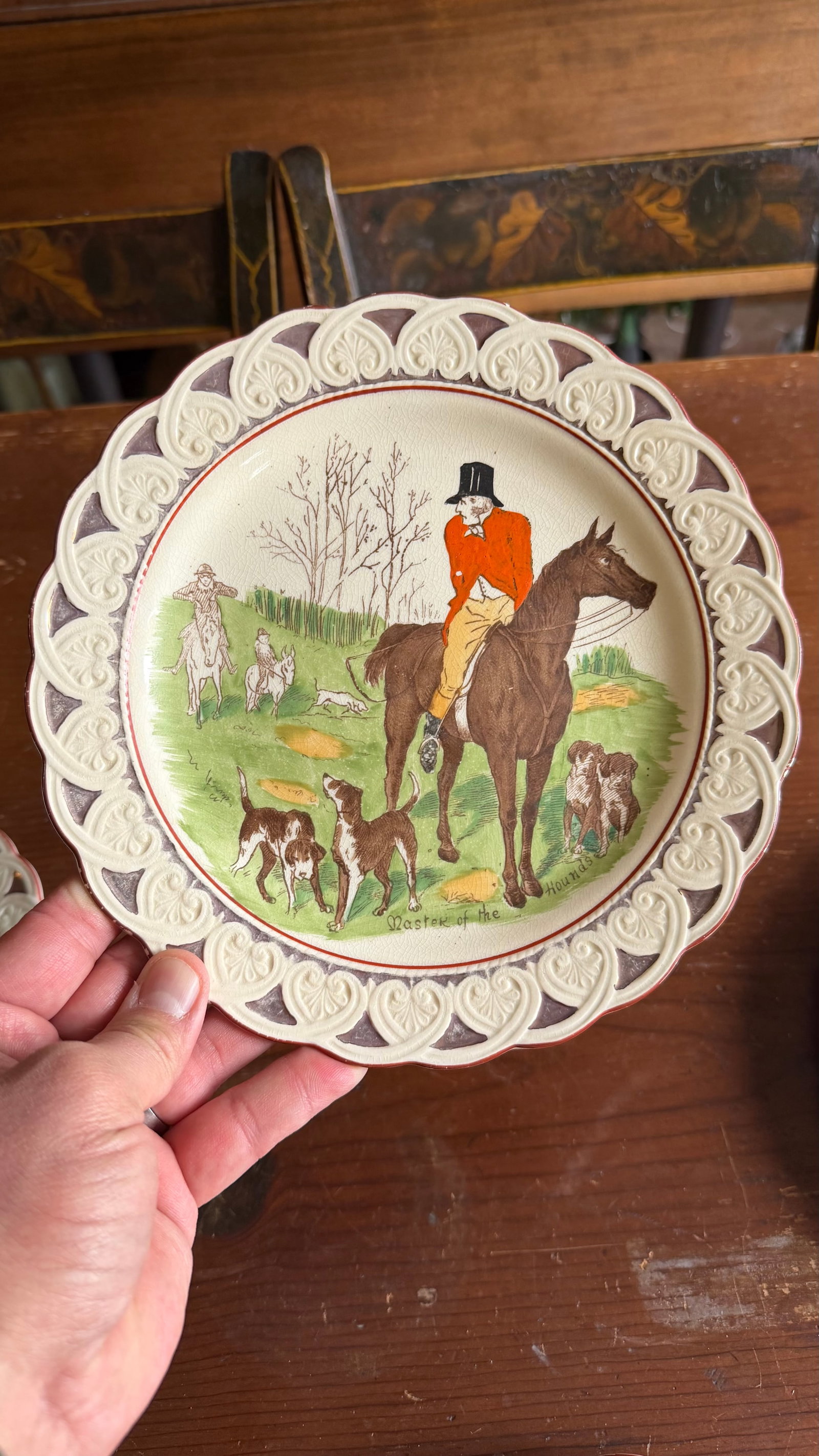A Very Fine Set of 6 Wedgwood Equestrian and Fox Hunting Scene Plates, Circa 1920's - 4