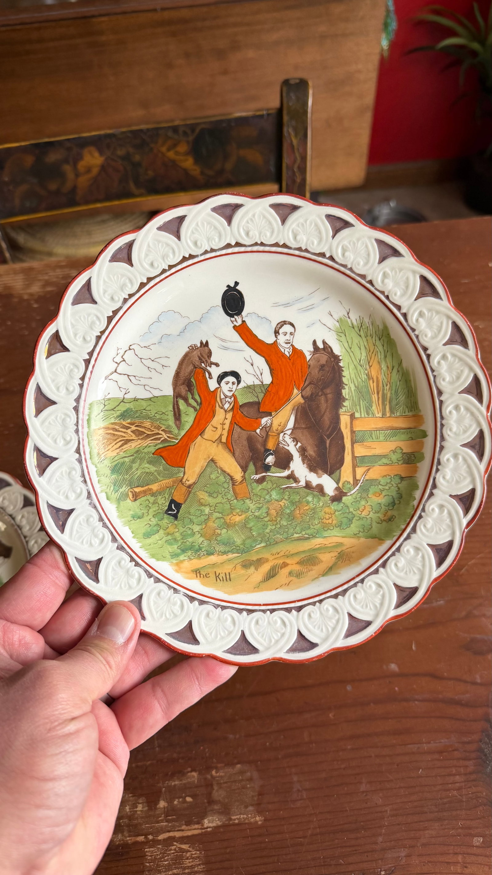 A Very Fine Set of 6 Wedgwood Equestrian and Fox Hunting Scene Plates, Circa 1920's - 5