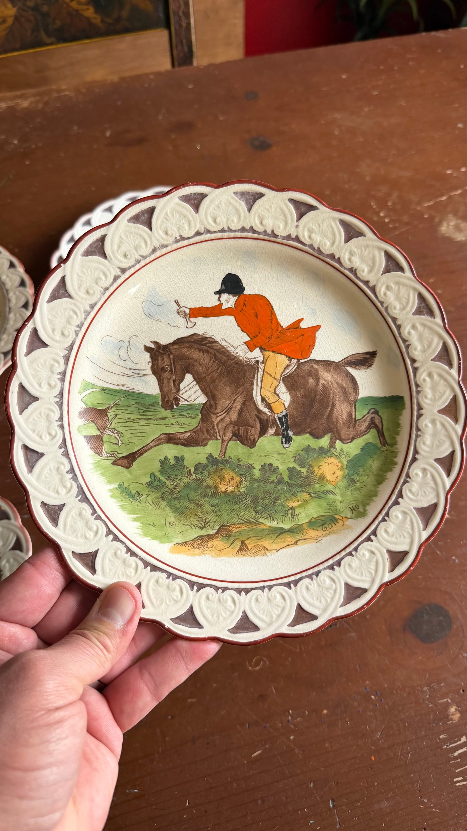 A Very Fine Set of 6 Wedgwood Equestrian and Fox Hunting Scene Plates, Circa 1920's - 7