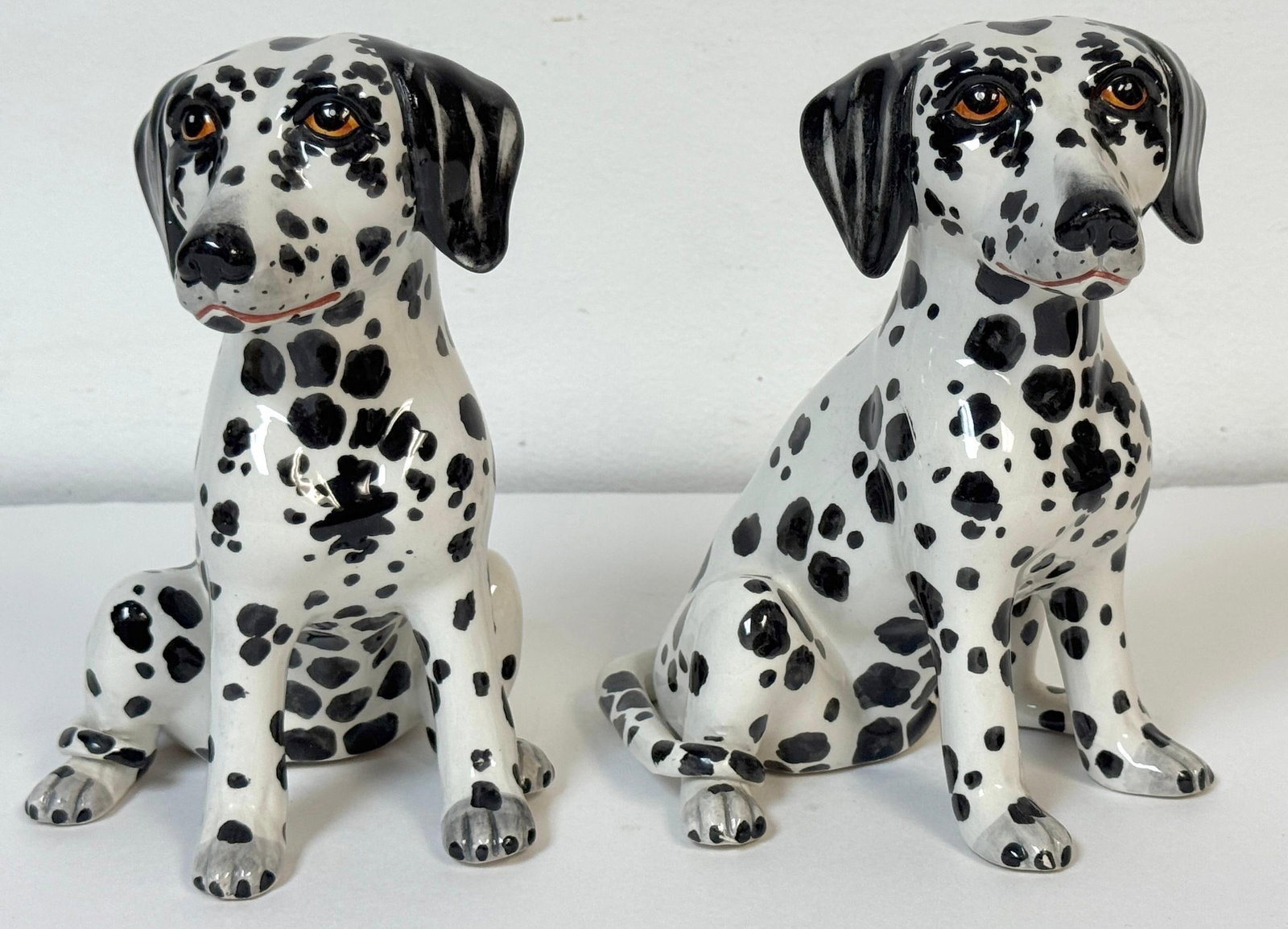 Pair of Italian Hollywood Regency Hand-Painted Pottery Dalmatian Puppies, 1970s - 12