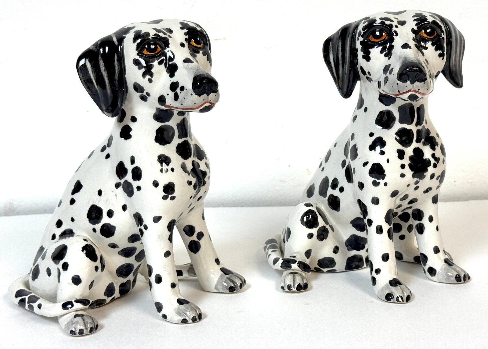 Pair of Italian Hollywood Regency Hand-Painted Pottery Dalmatian Puppies, 1970s - 5