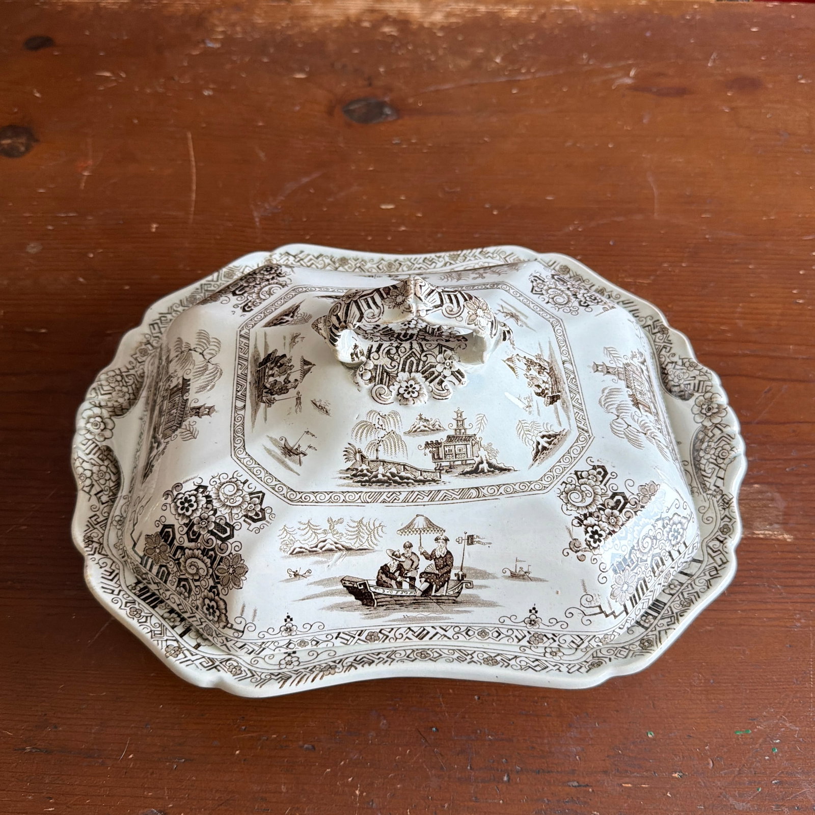 A Antique Brown Transfer Decorated Staffordshire Covered Vegetable Dish, "Nankin" by Dimmock, Ci - 2