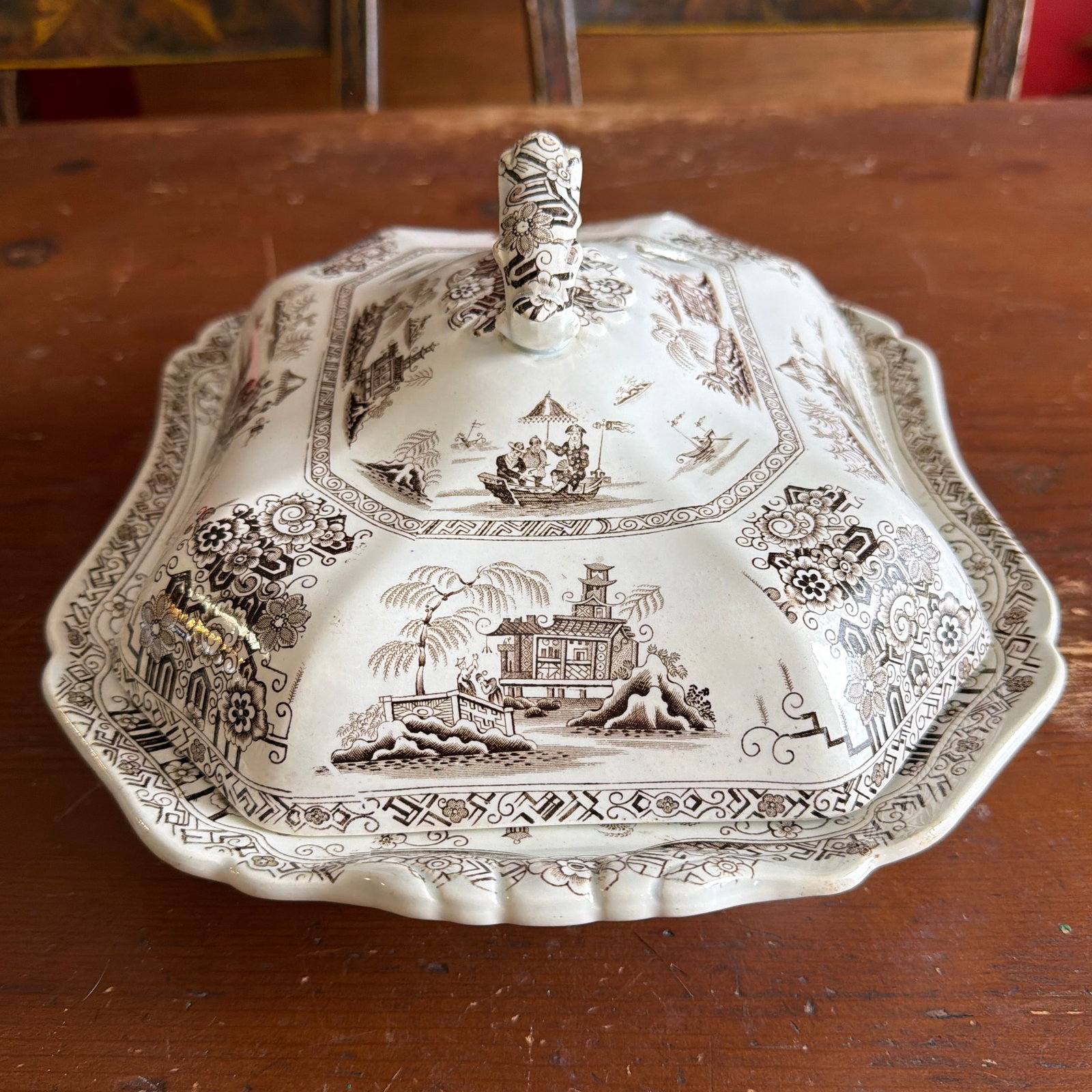 A Antique Brown Transfer Decorated Staffordshire Covered Vegetable Dish, "Nankin" by Dimmock, Ci - 4