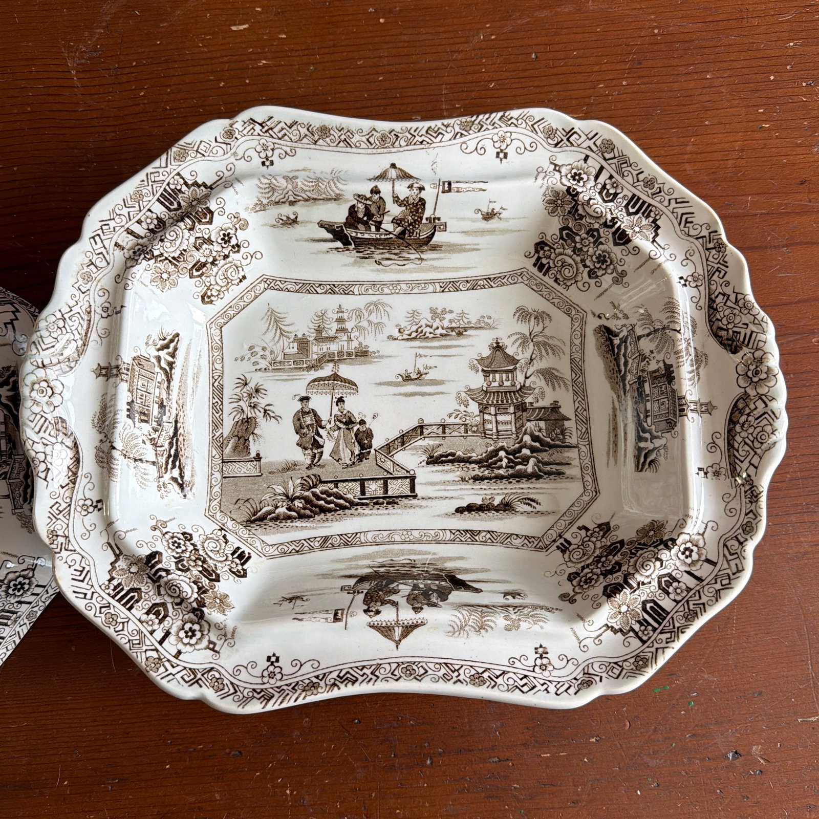 A Antique Brown Transfer Decorated Staffordshire Covered Vegetable Dish, "Nankin" by Dimmock, Ci - 5