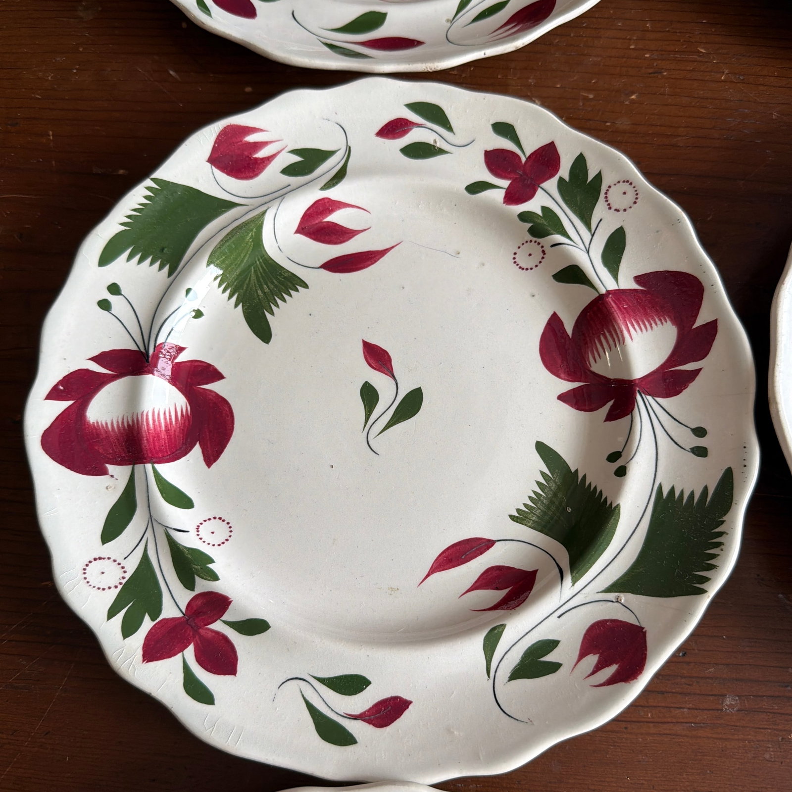 A Very Nice Set of 7 of Antique Staffordshire Early Adam's Rose Plates, Circa 1830 - 5