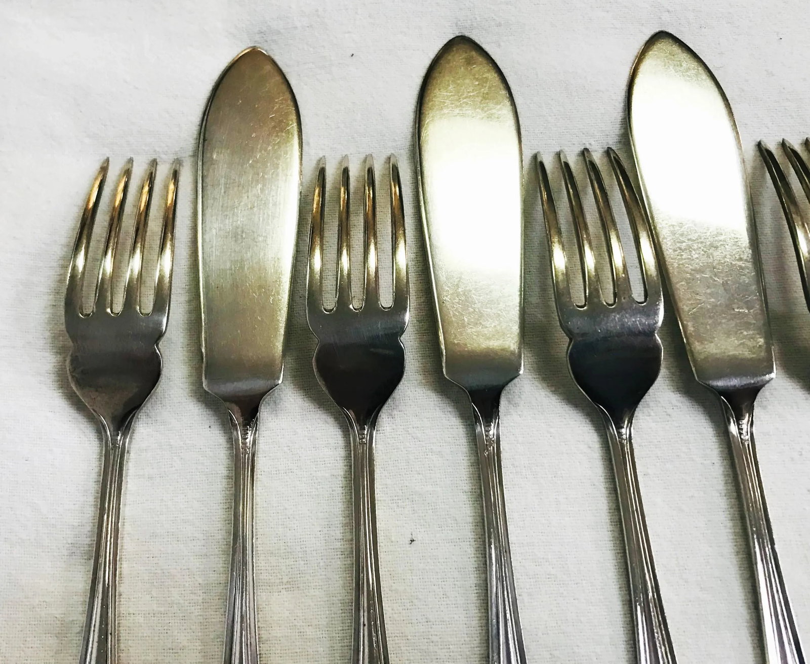 Needham, Veall & Tyzack Sheffield Fish Cutlery C1900- Set of 12 - 7