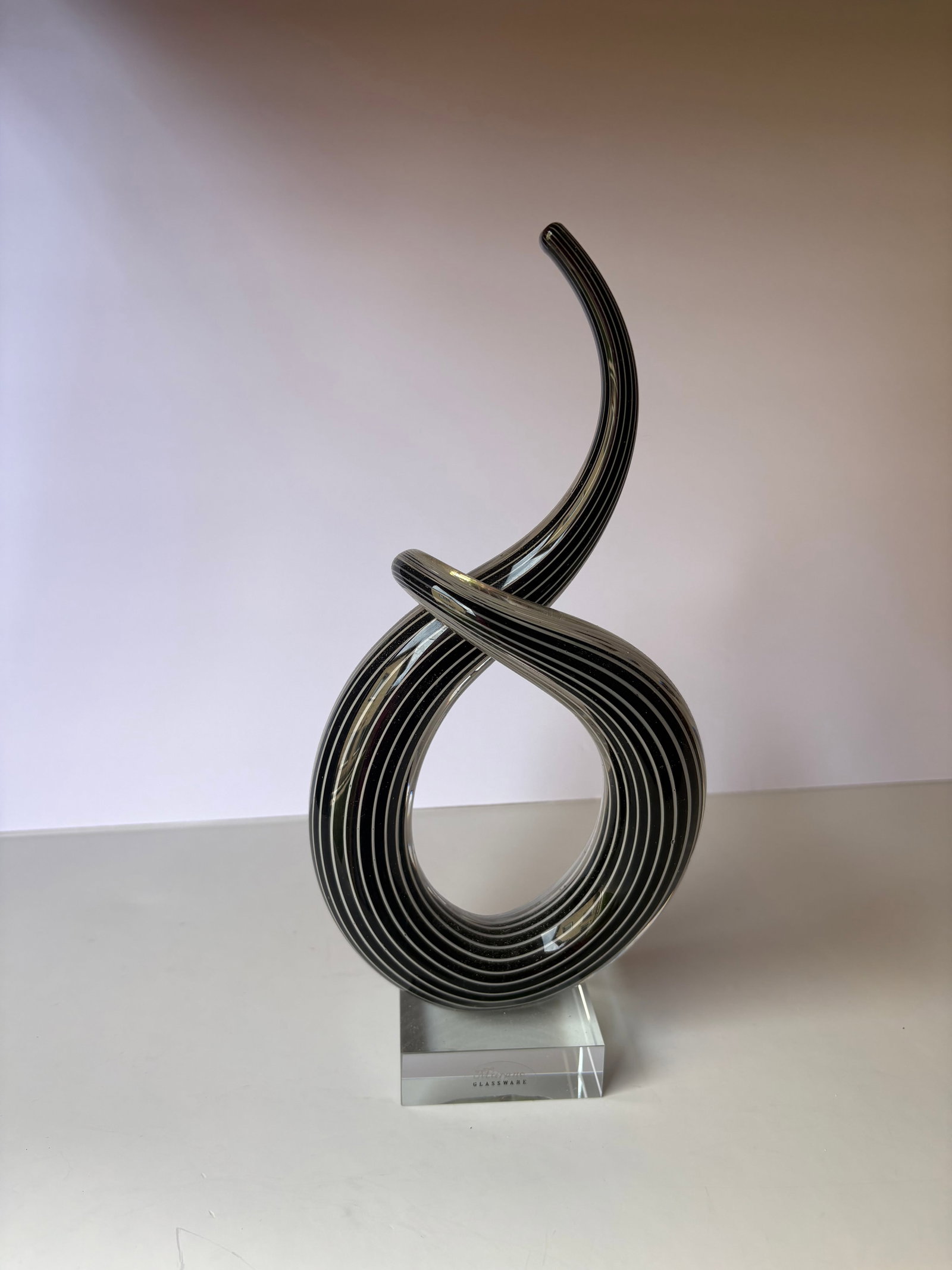 Murano Vintage Hand Blown Glass Sculpture, Twisted Ribbon Love Knot on a Clear Crystal Base - 5