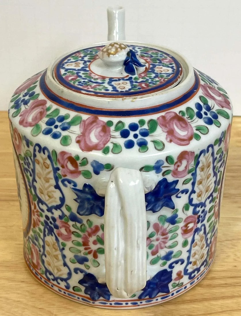 18th C Chinese Export Famille Rose Tea Pot, in the French Taste - 7