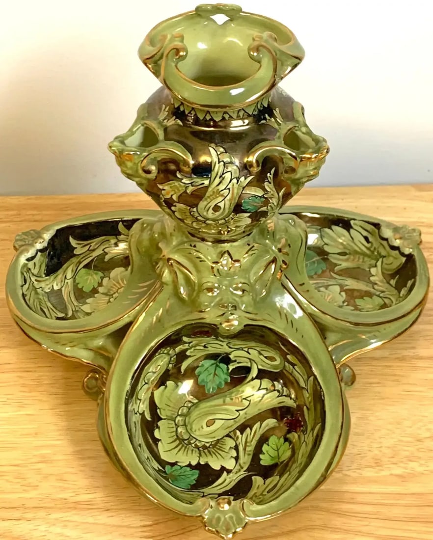 Early 20th Century Cantagalli Lusture Majolica Centerpiece - 11