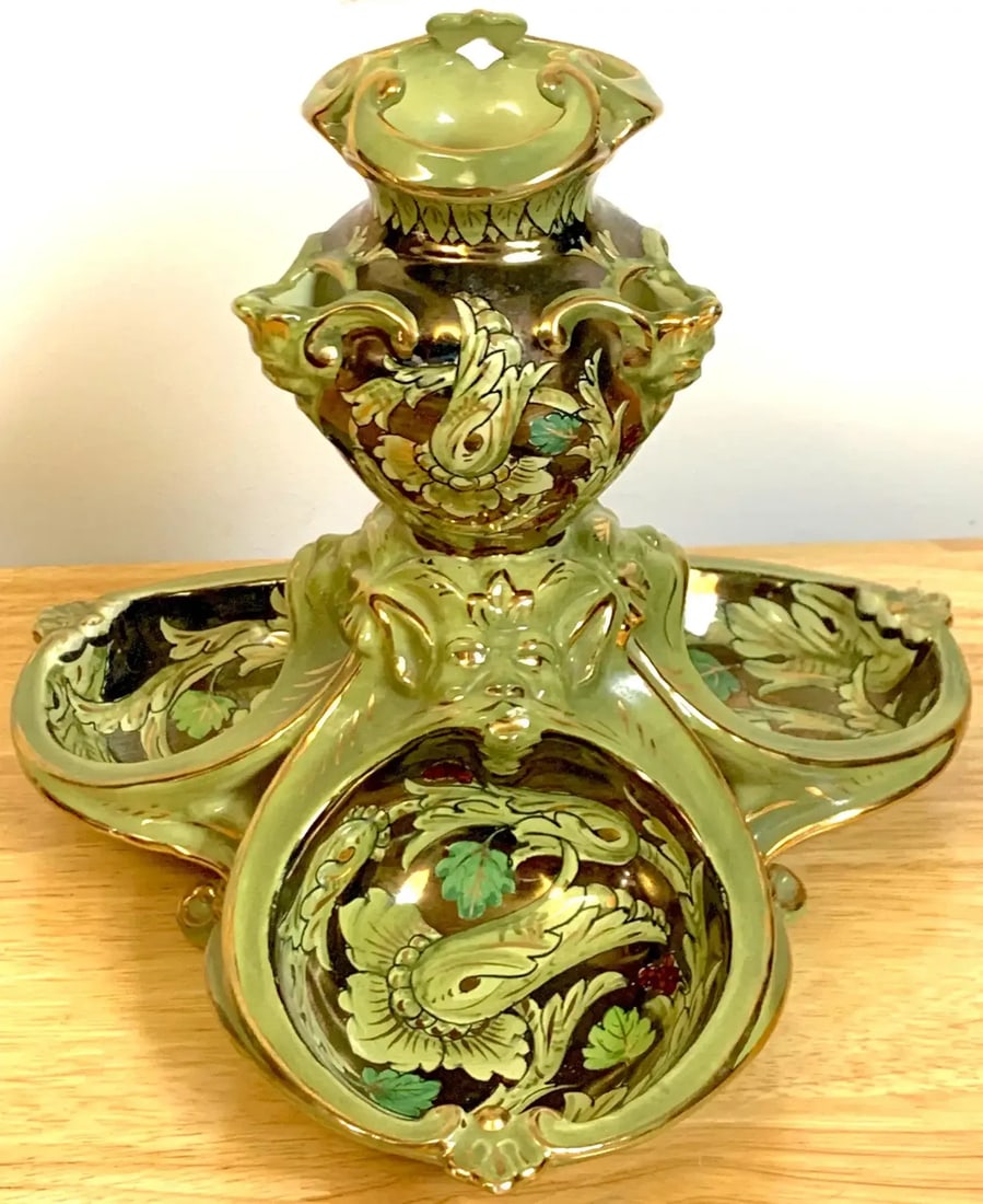 Early 20th Century Cantagalli Lusture Majolica Centerpiece - 4
