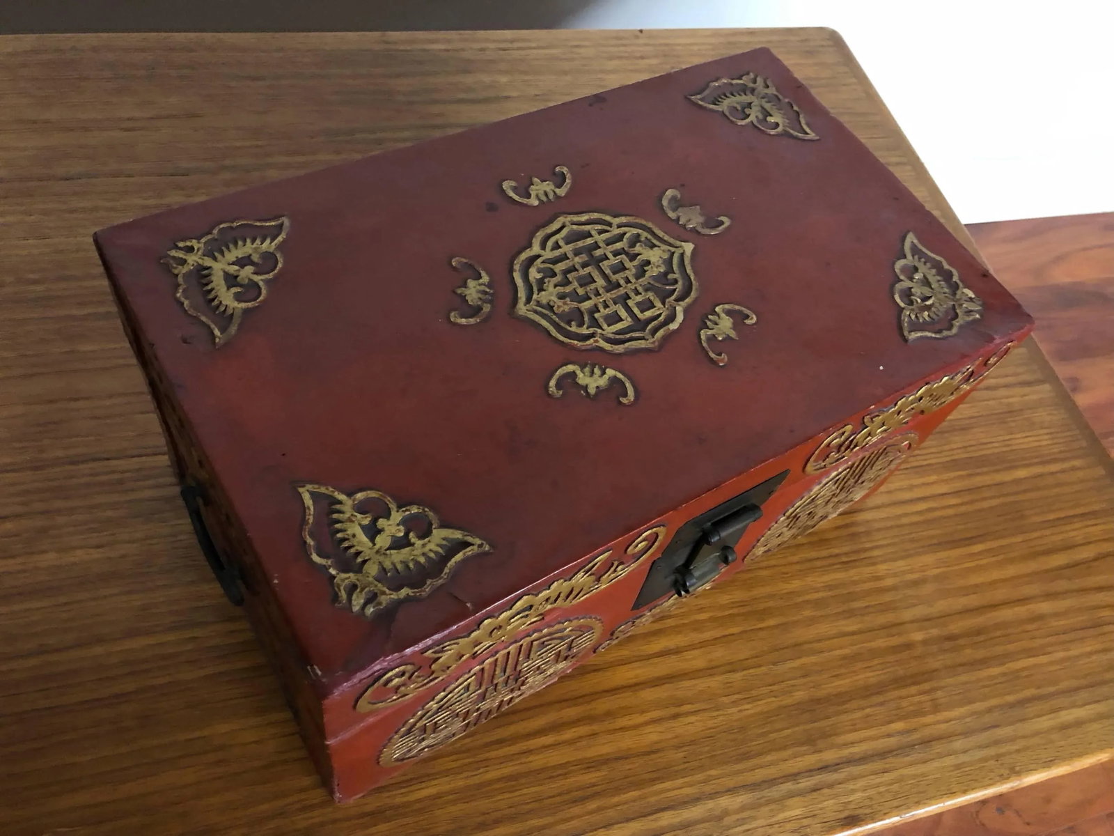 Vintage Pigs Leather Lacquered Box With Gilt Accents - 6
